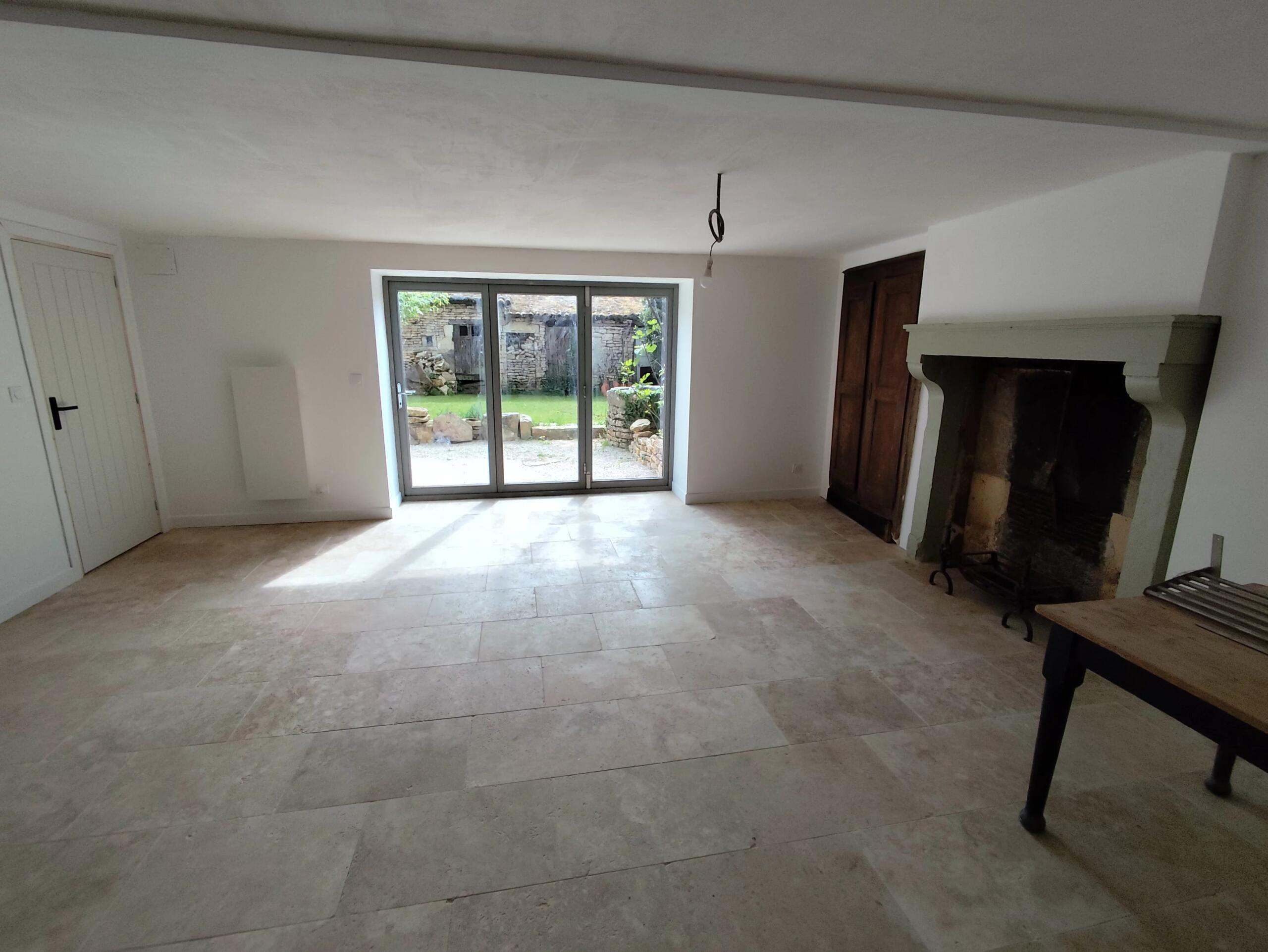 Charming 3 bedroom village house with 1 bedroom guest house, Poitou-Charentes – France – BVI74065