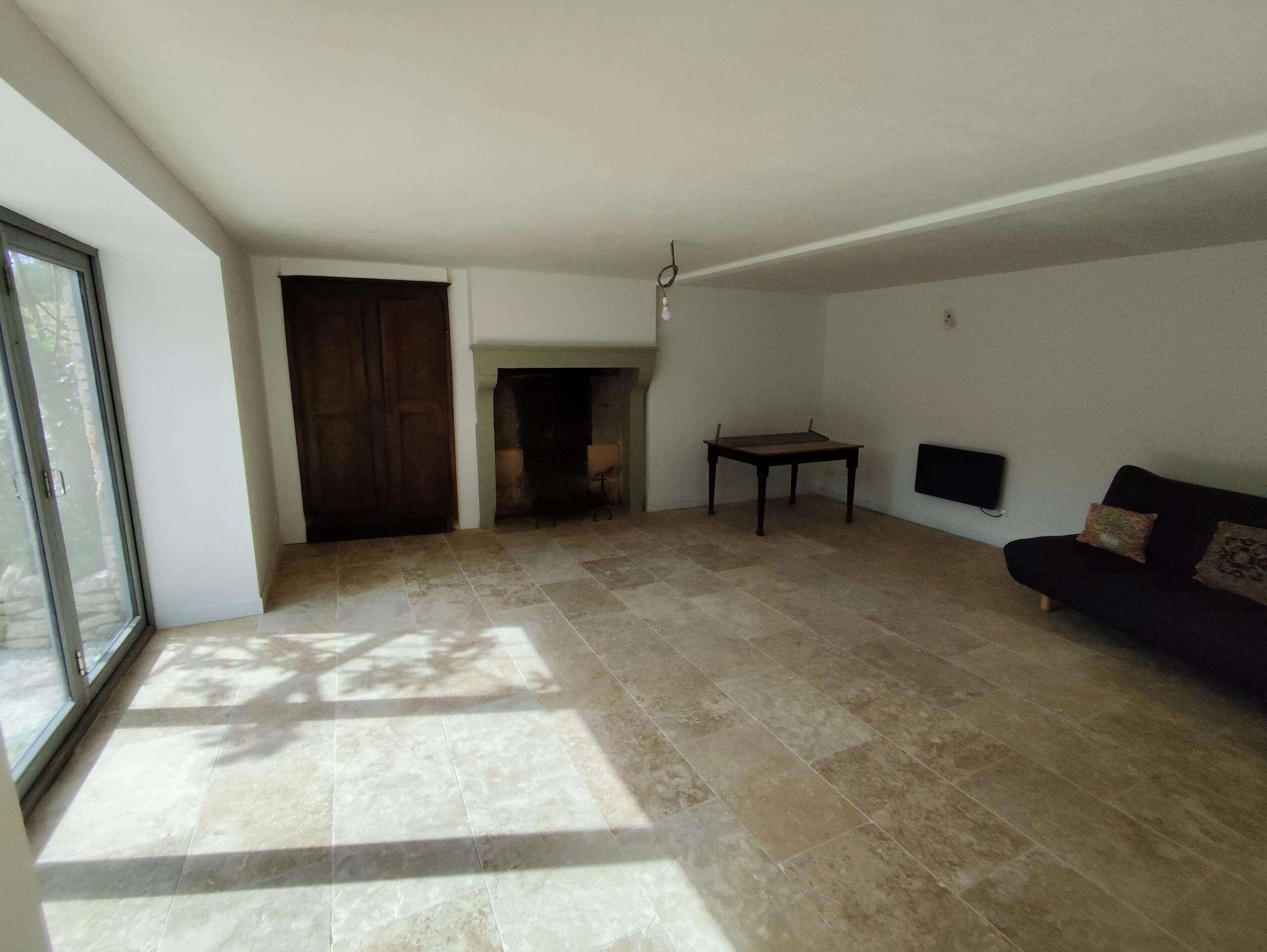 Charming 3 bedroom village house with 1 bedroom guest house, Poitou-Charentes – France – BVI74065