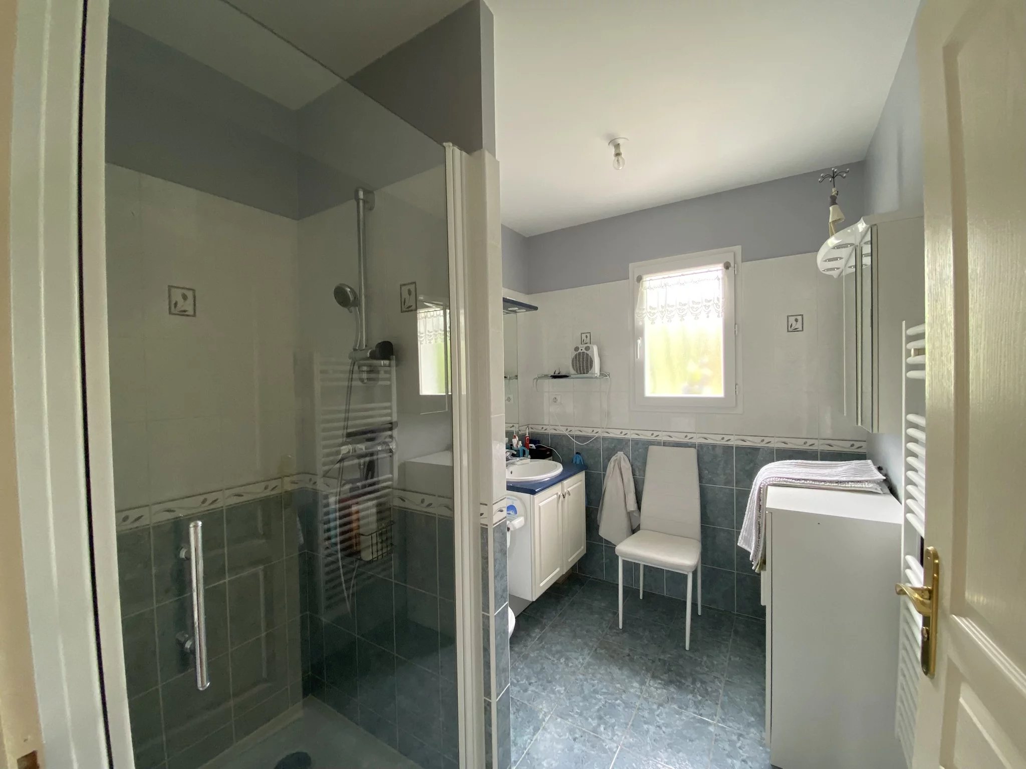 A superb property in Bellac with income potential and no work required, Limousin – France – BVI85809