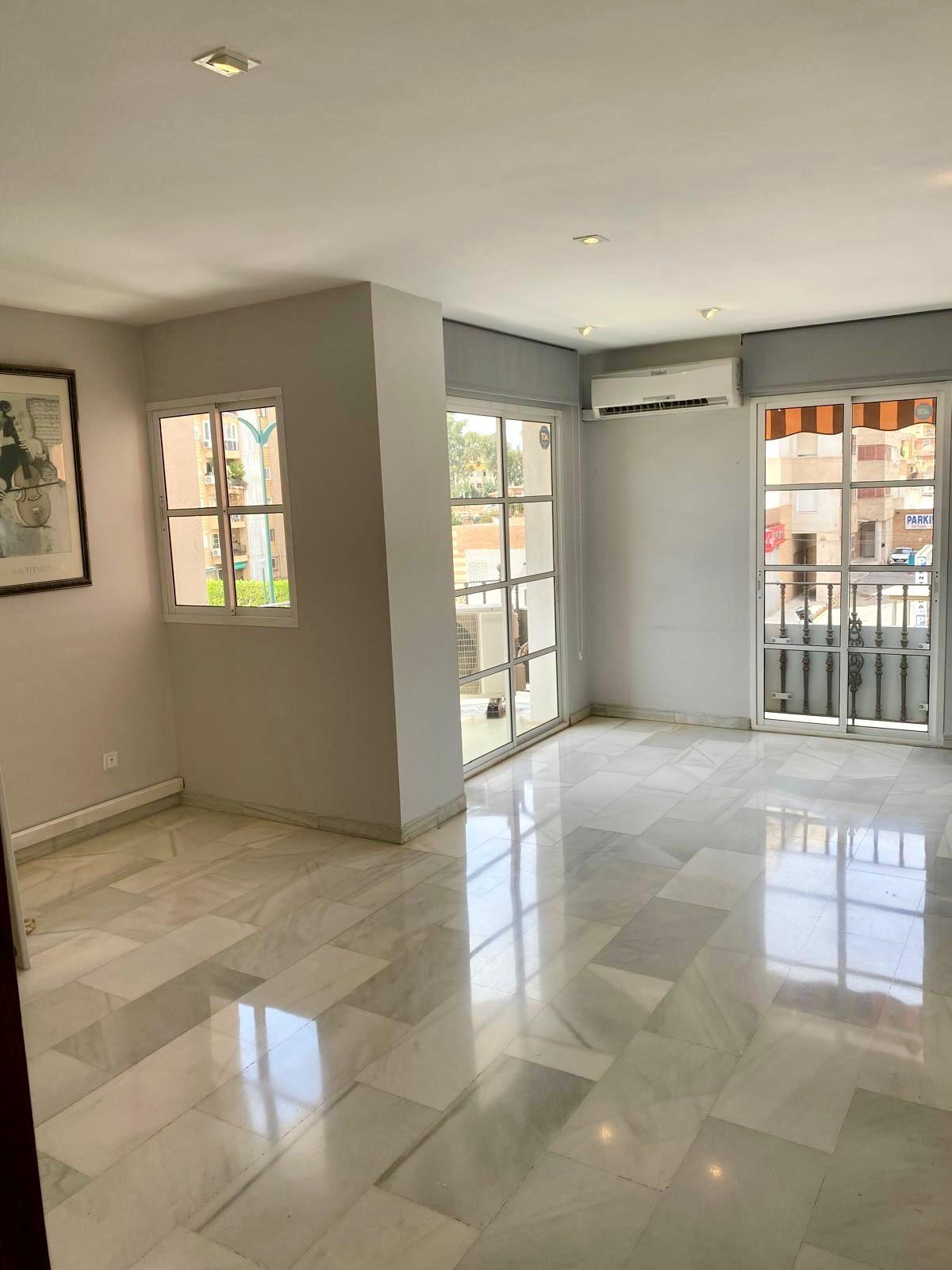 3 bedroom Apartment in Malaga, Spain – 428-05492P