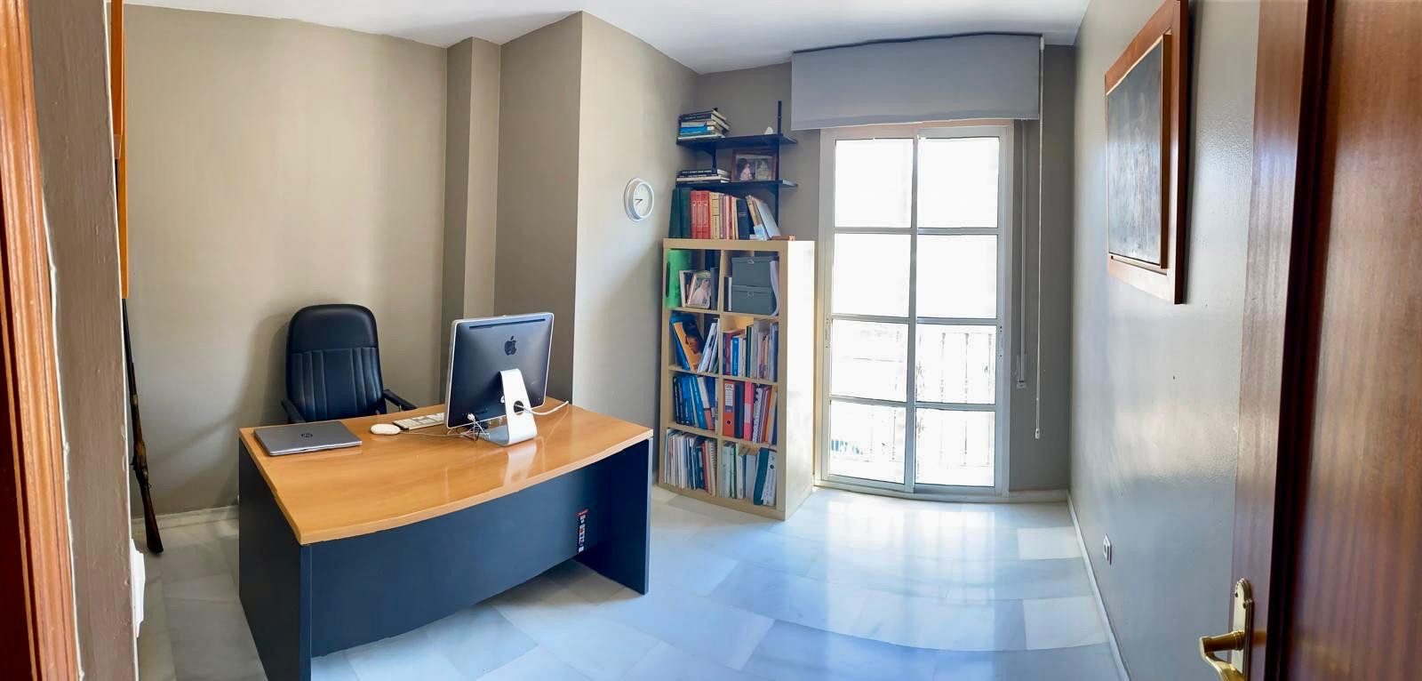 3 bedroom Apartment in Malaga, Spain – 428-05492P