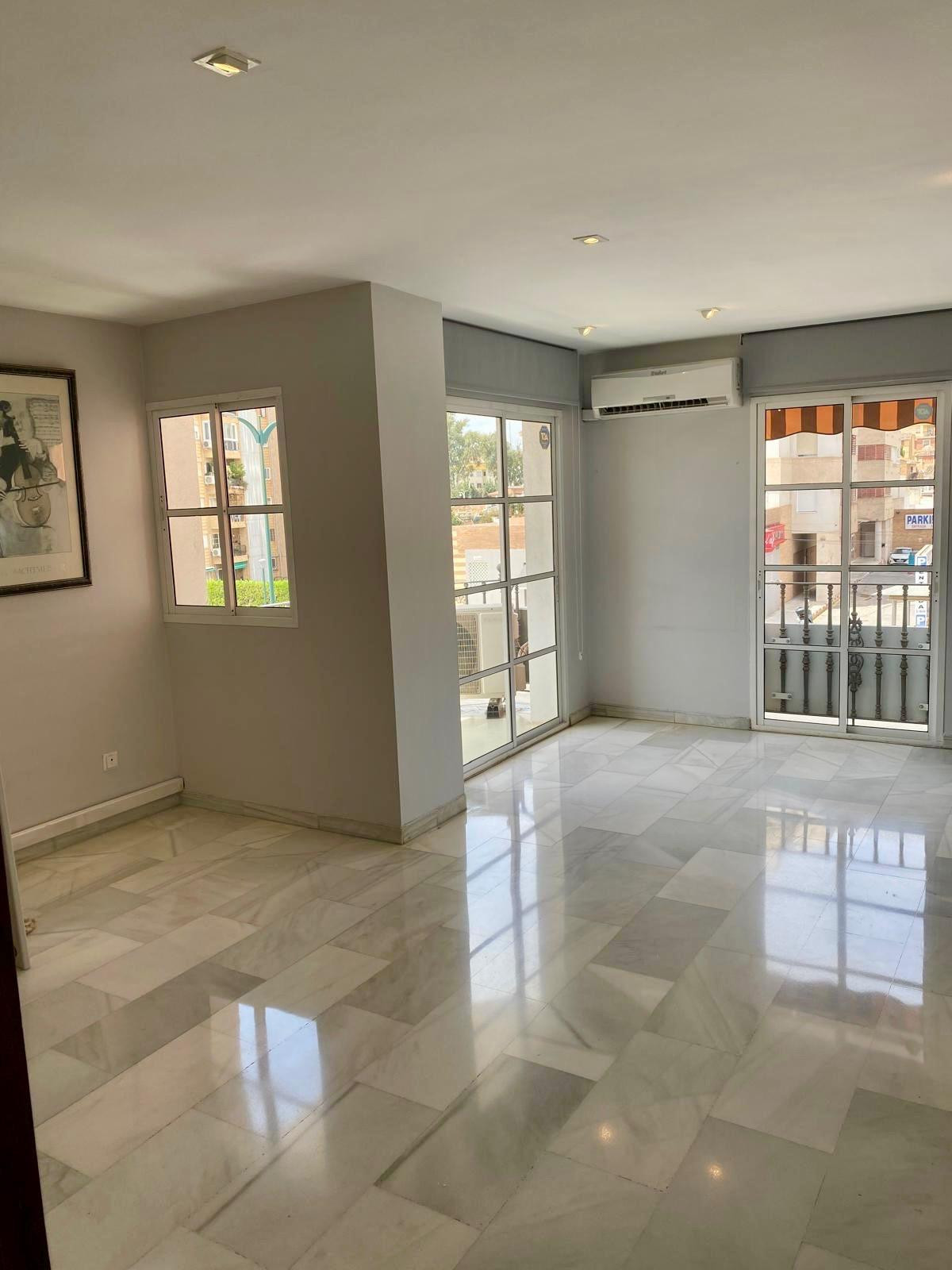 3 bedroom Apartment in Malaga, Spain – 428-05492P