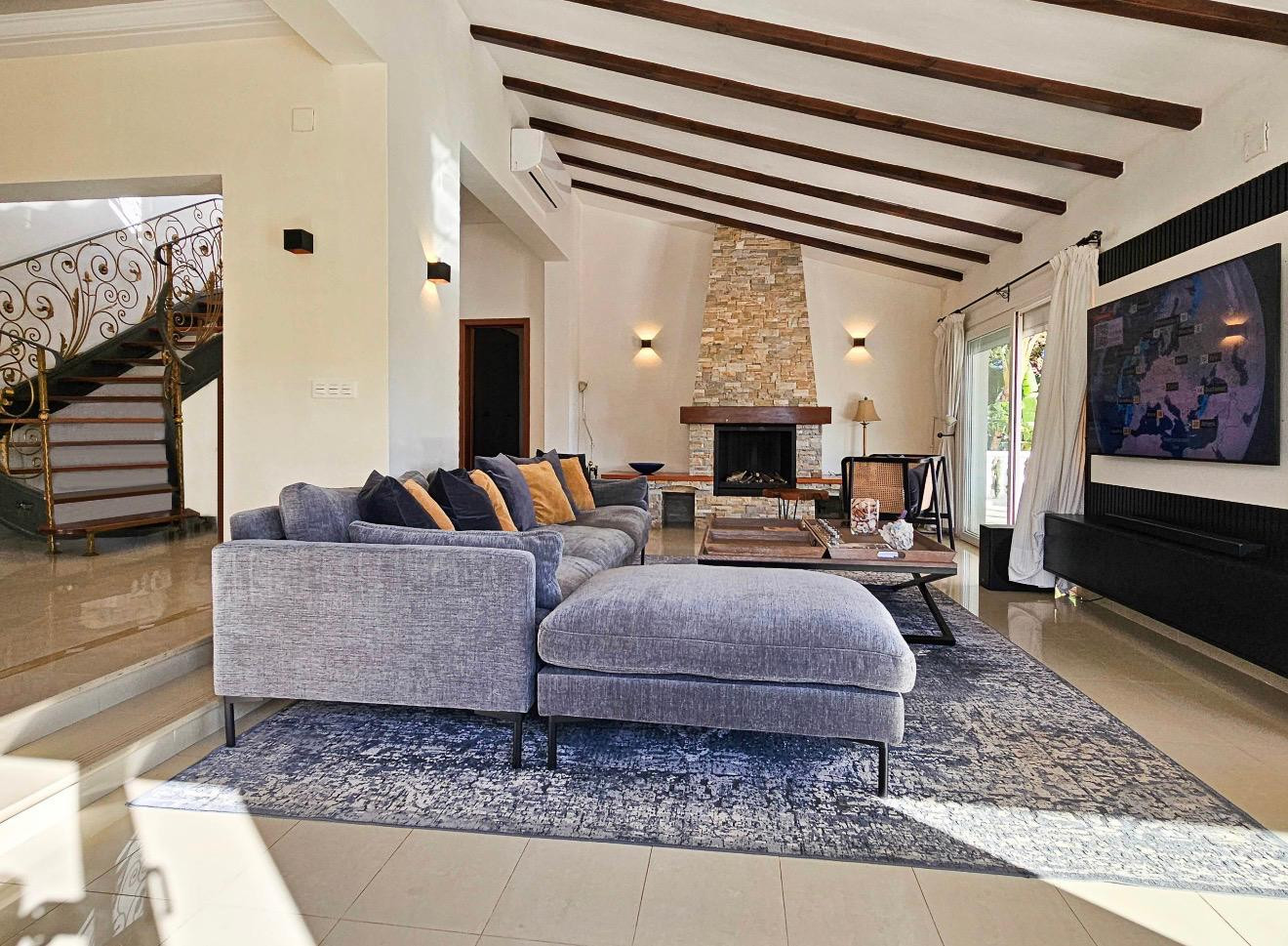 5 bedroom Villa in Mijas Costa, Malaga, Spain – 428-05493P