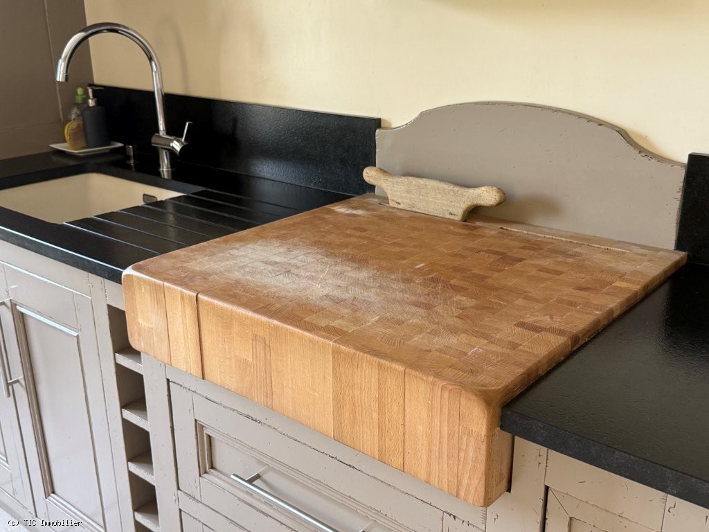 4 bedroom House in Aigre, France – r7492