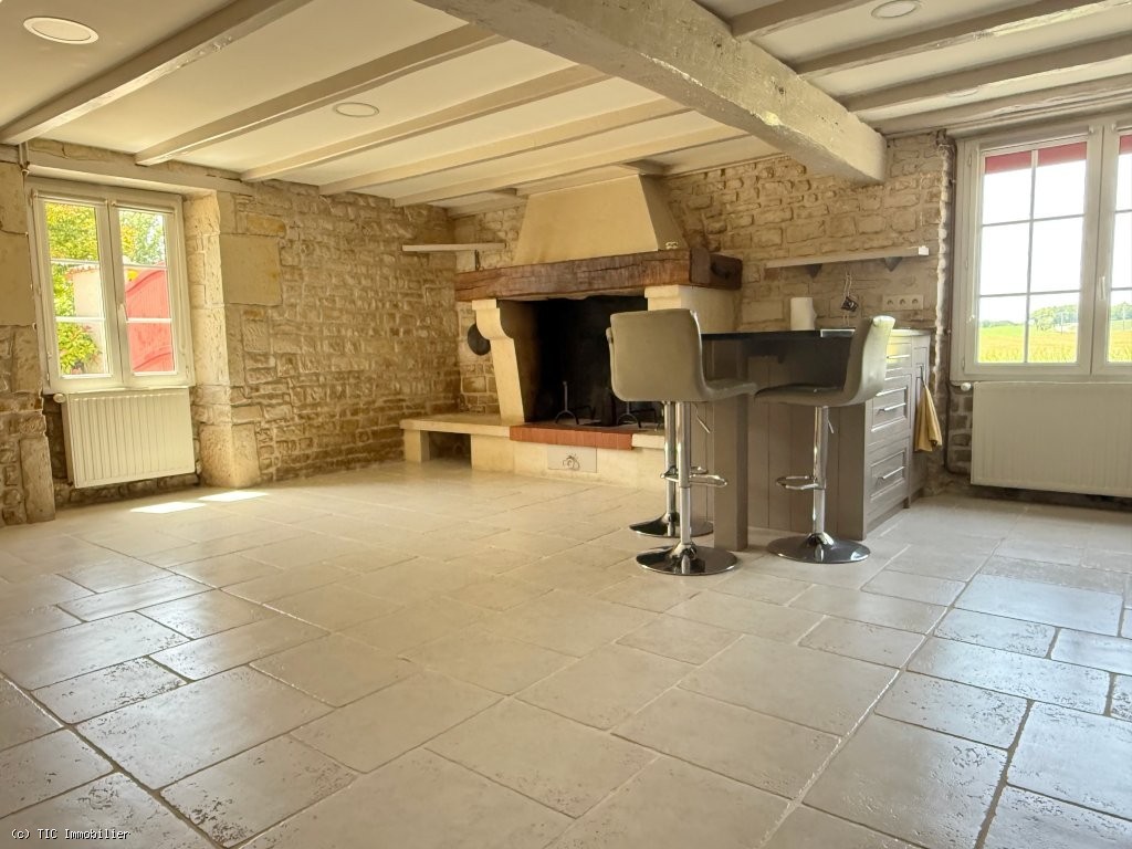4 bedroom House in Aigre, France – r7492