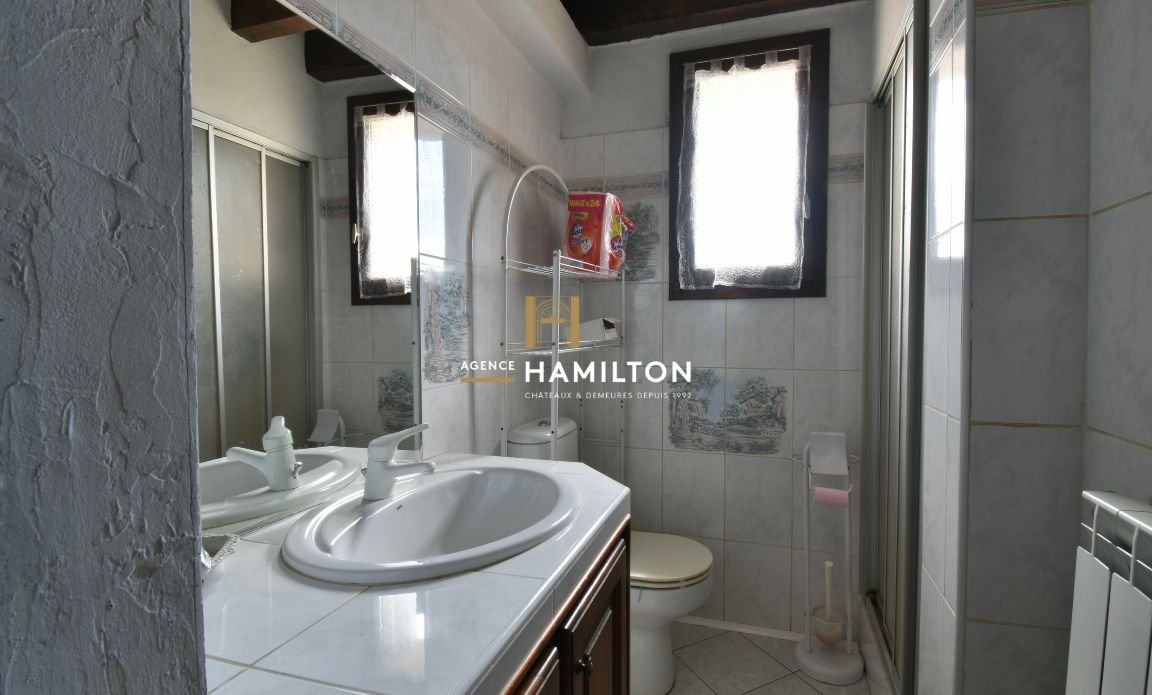 4 bedroom villa in Tanus, Tarn, France
