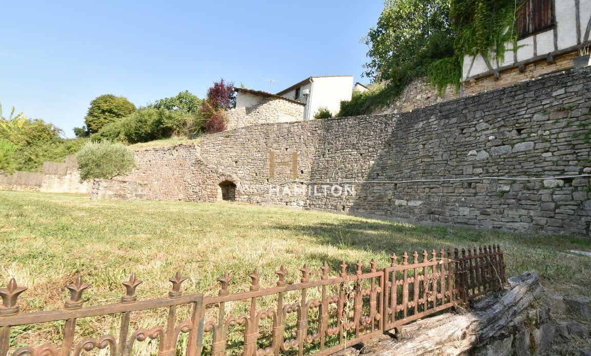 4 bedroom maison de village in Cordes Sur Ciel, Tarn, France