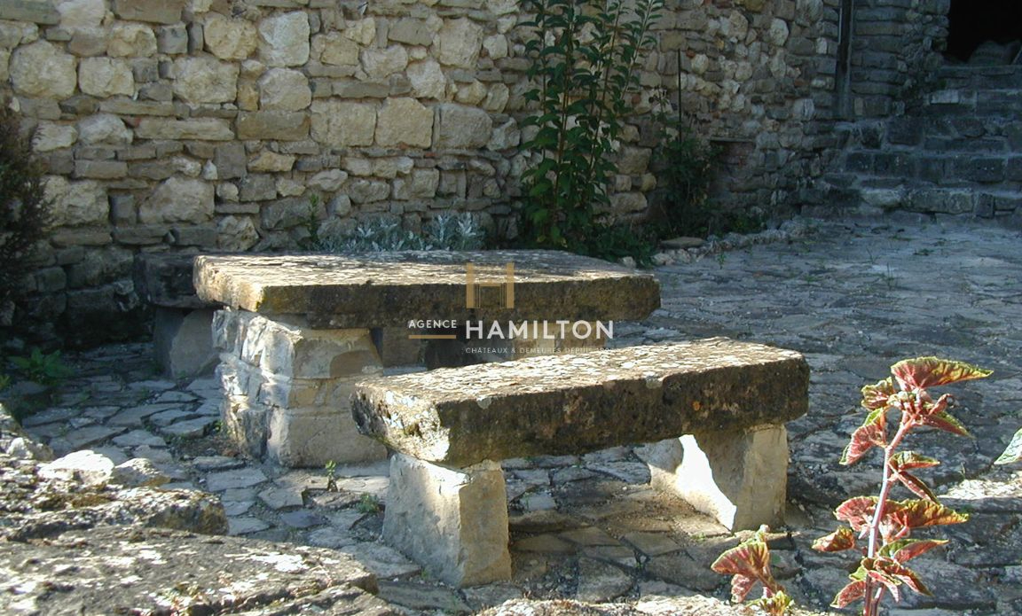 4 bedroom maison de village in Cordes Sur Ciel, Tarn, France