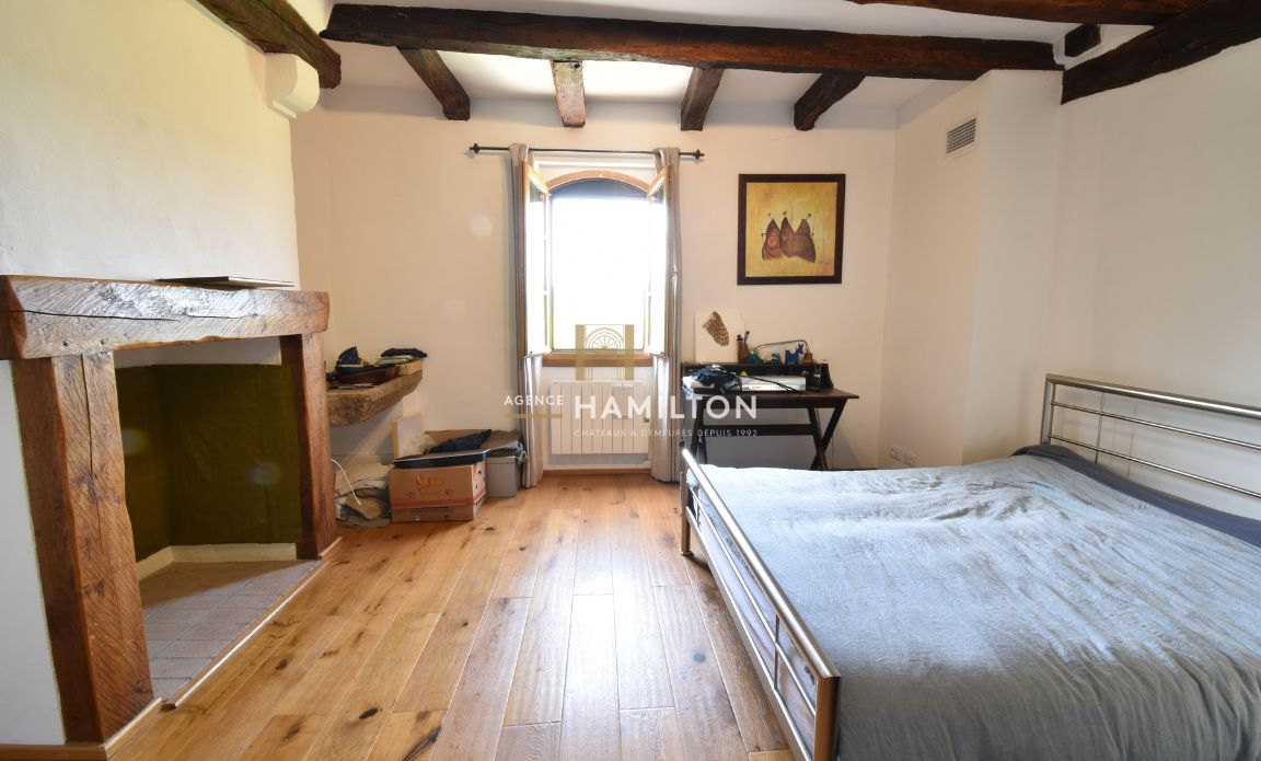 4 bedroom maison de village in Cordes Sur Ciel, Tarn, France