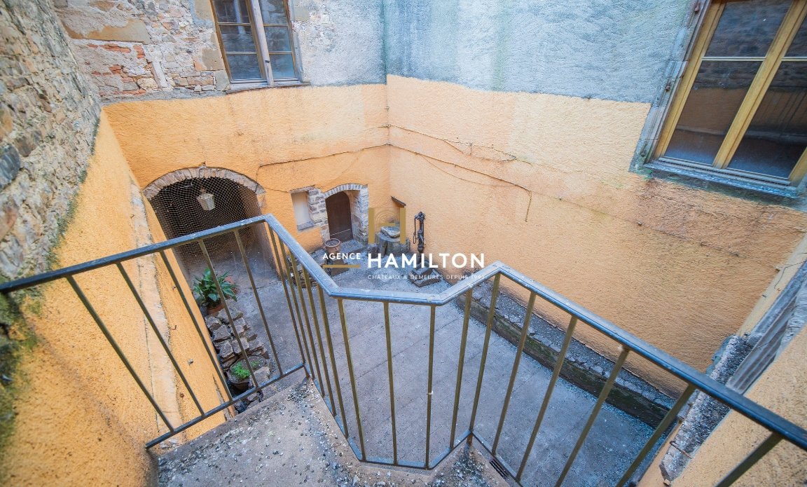 6 bedroom immeuble in Cordes Sur Ciel, Tarn, France