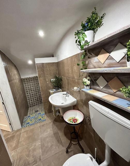 Panoramic Townhouse in Sicily – Casa Montalbano Salita Martiri 16 Marzo