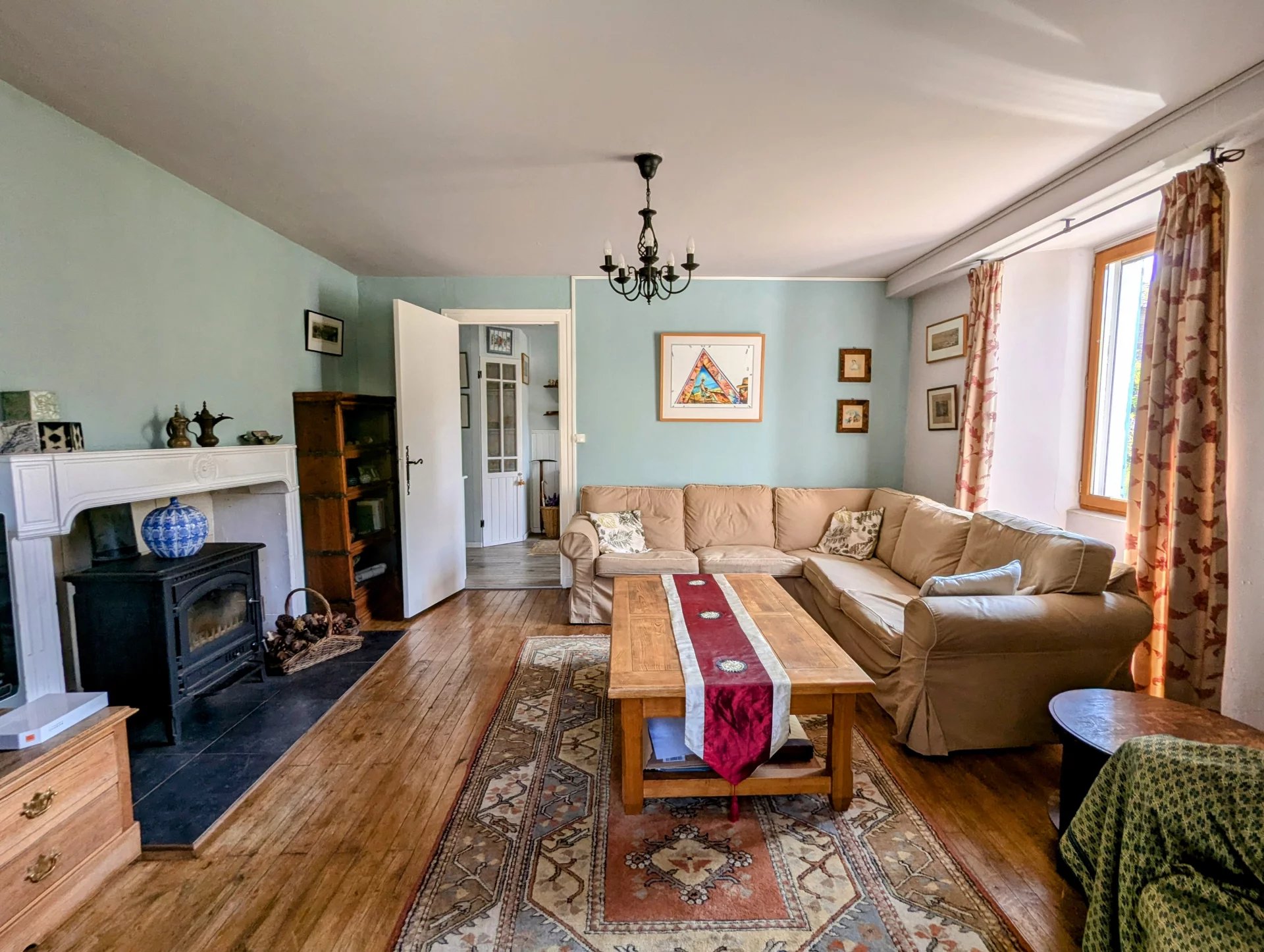 Main house, guest house, outbuildings and pretty garden, Poitou-Charentes – France – BVI69695