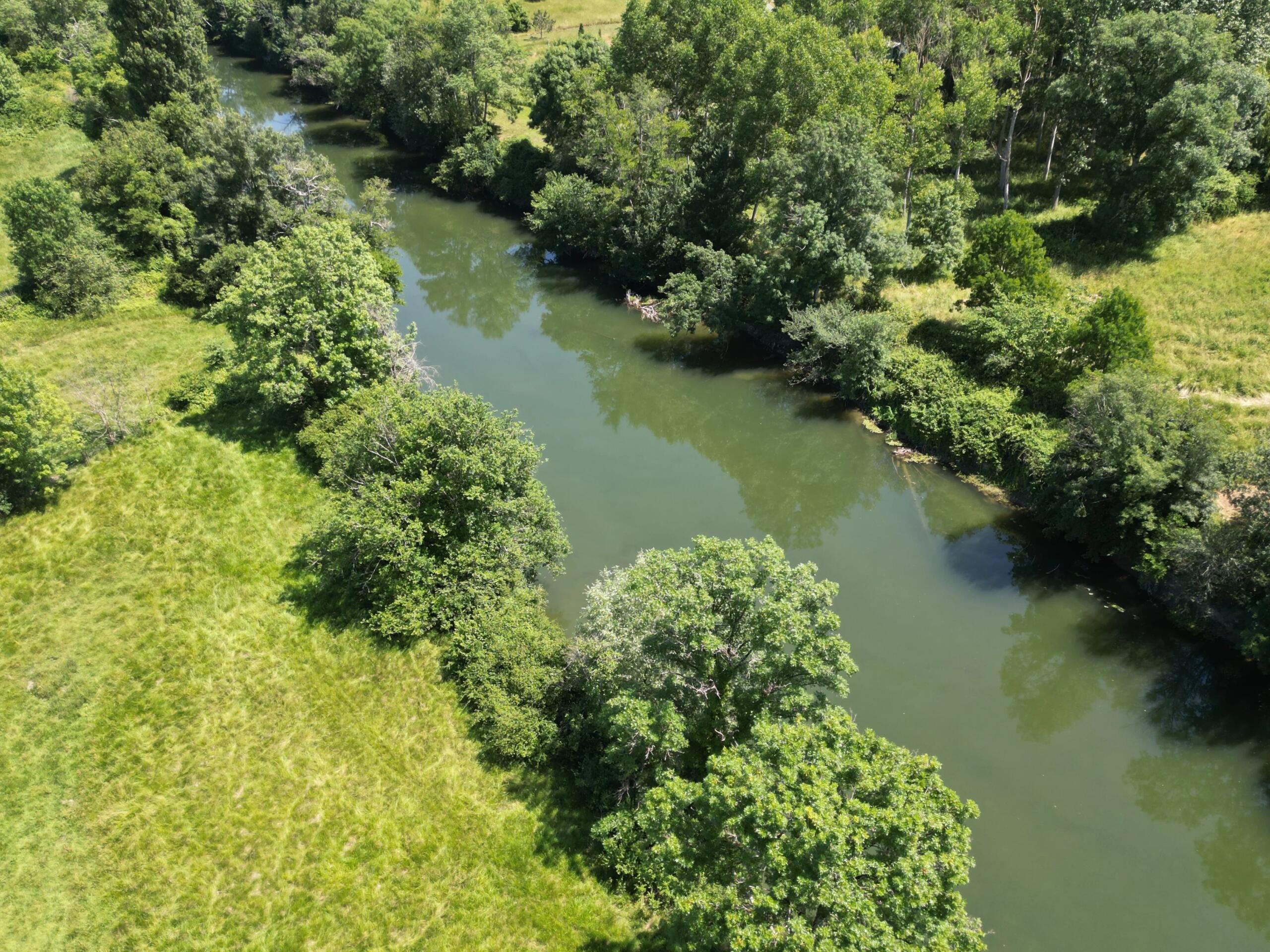 Spacious Detached House with Pool And River Frontage, Poitou-Charentes – France – BVI85870