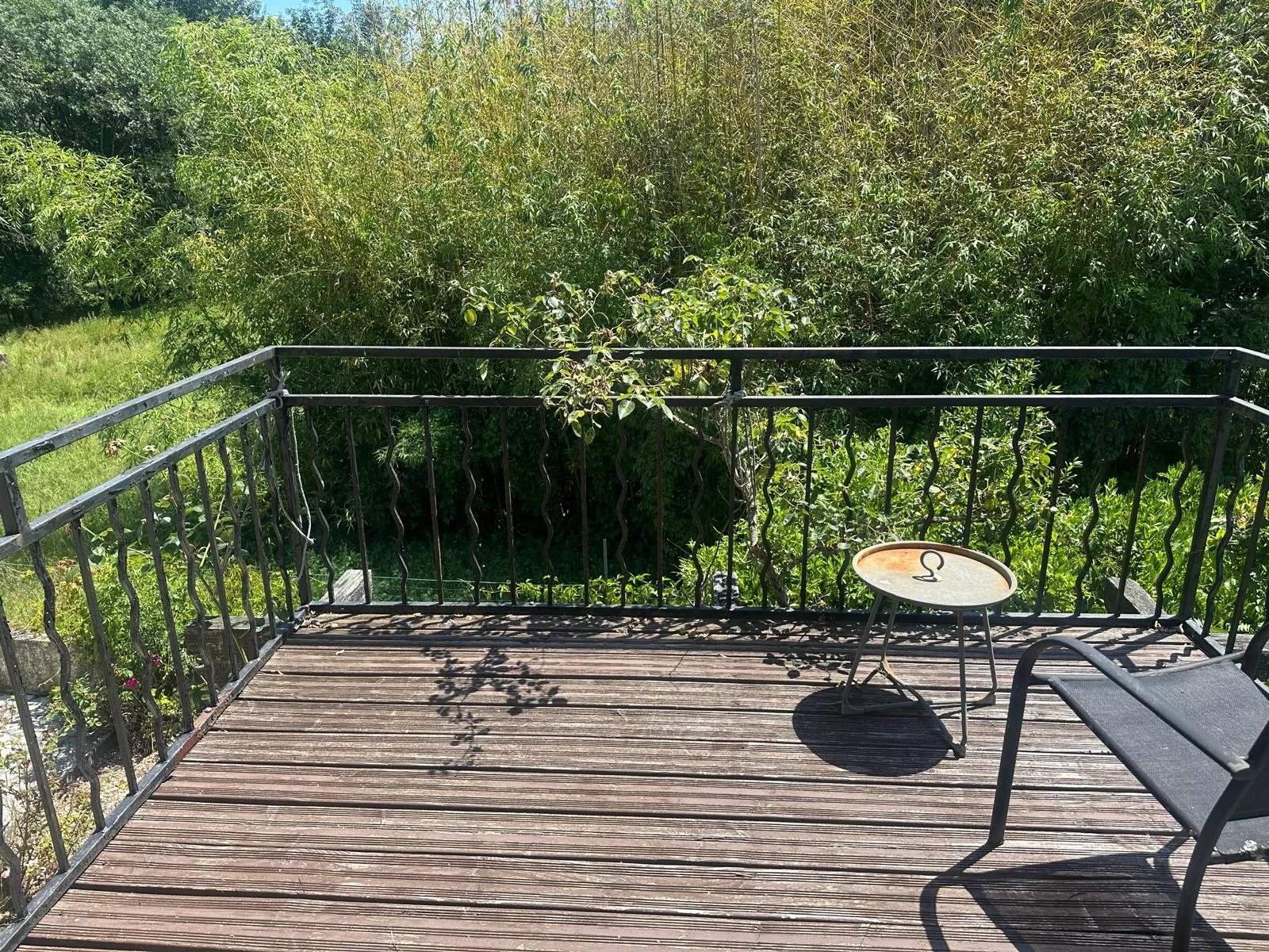 Spacious Detached House with Pool And River Frontage, Poitou-Charentes – France – BVI85870