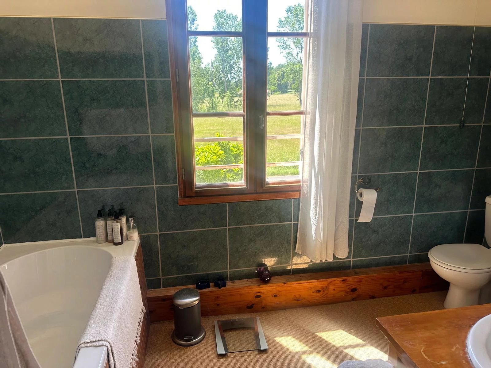 Spacious Detached House with Pool And River Frontage, Poitou-Charentes – France – BVI85870
