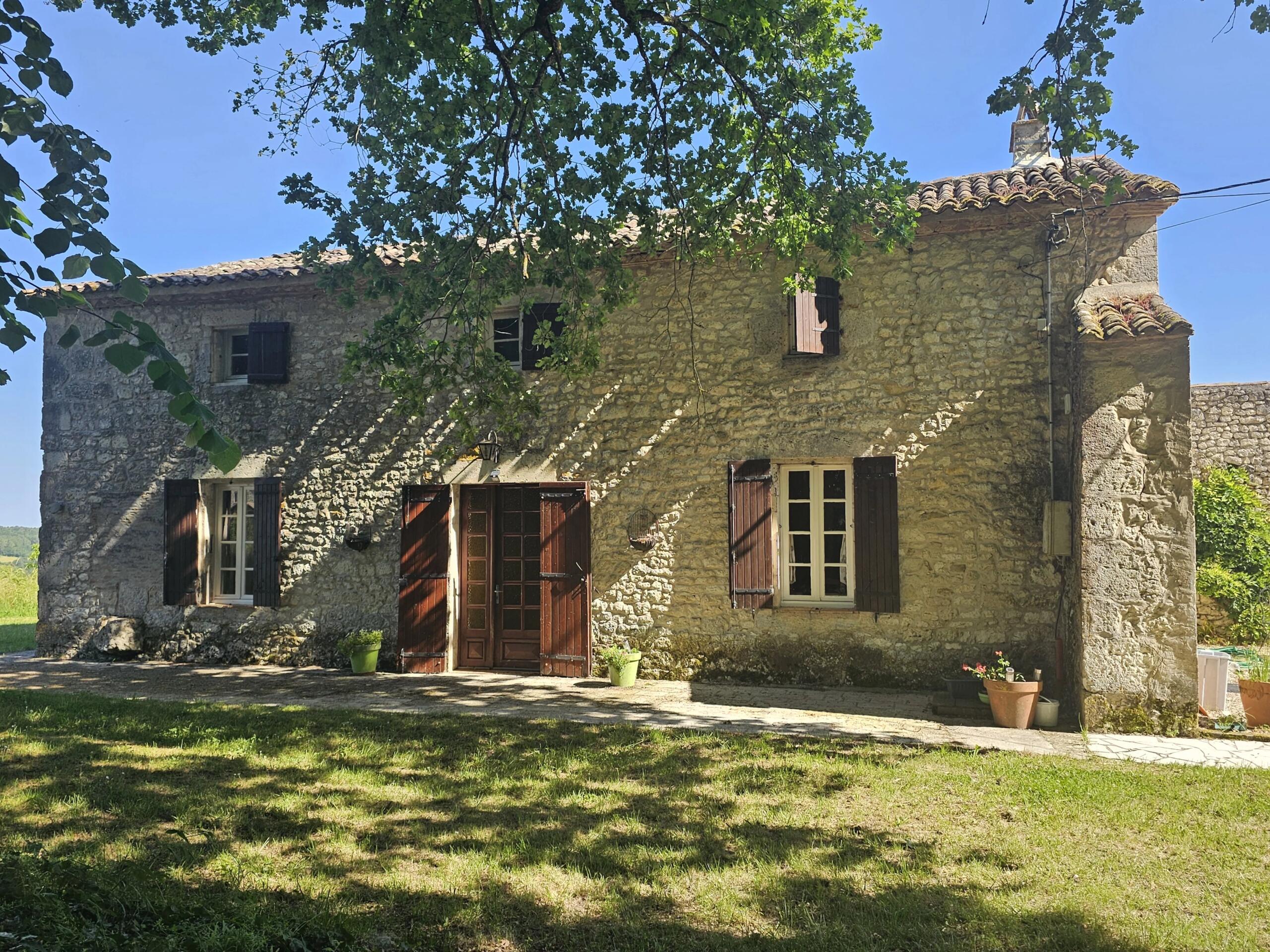 Stone house, pool and barn conversion, Aquitaine – France – BVI85591