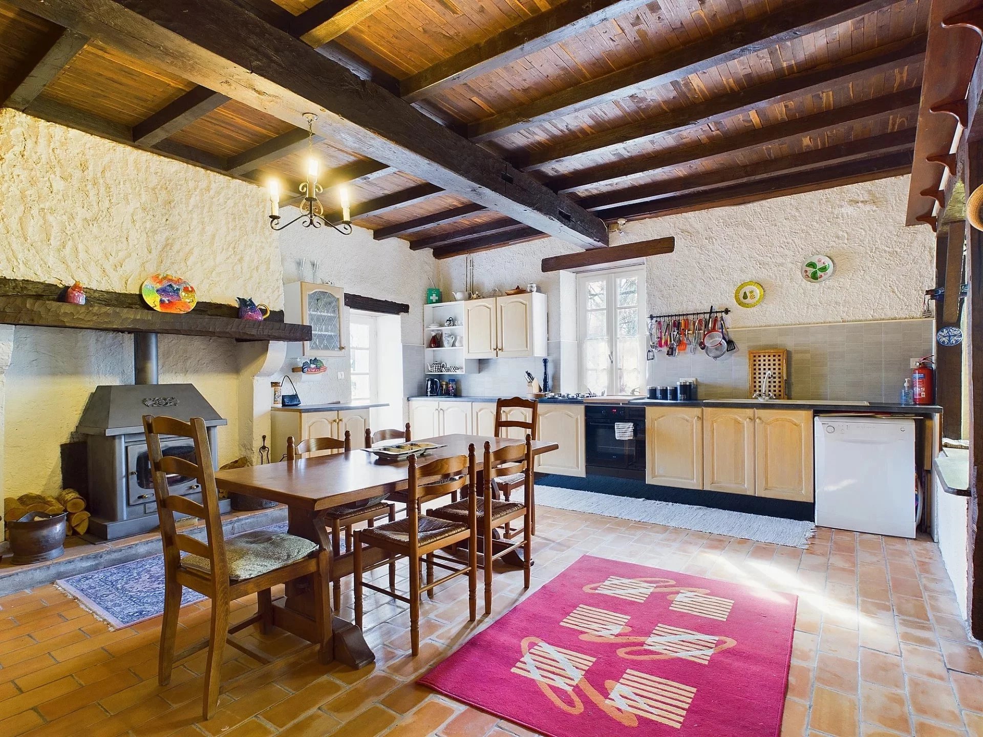 Stone house, pool and barn conversion, Aquitaine – France – BVI85591