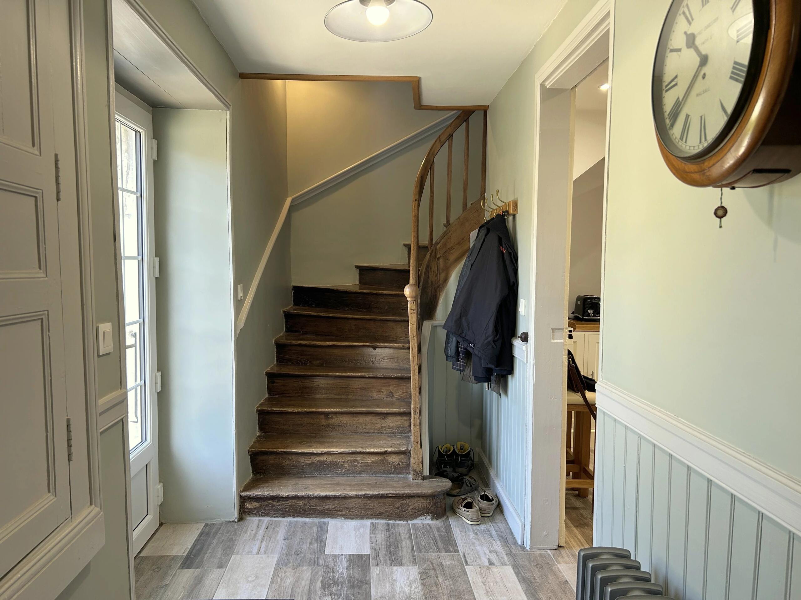 Character 4/5 bed detached residence with cottage to renovate, Aquitaine – France – BVI85775