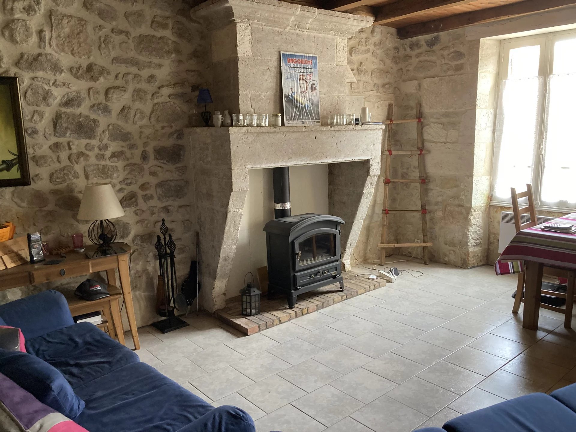 Stone village house in good condition, Poitou-Charentes – France – BVI71107