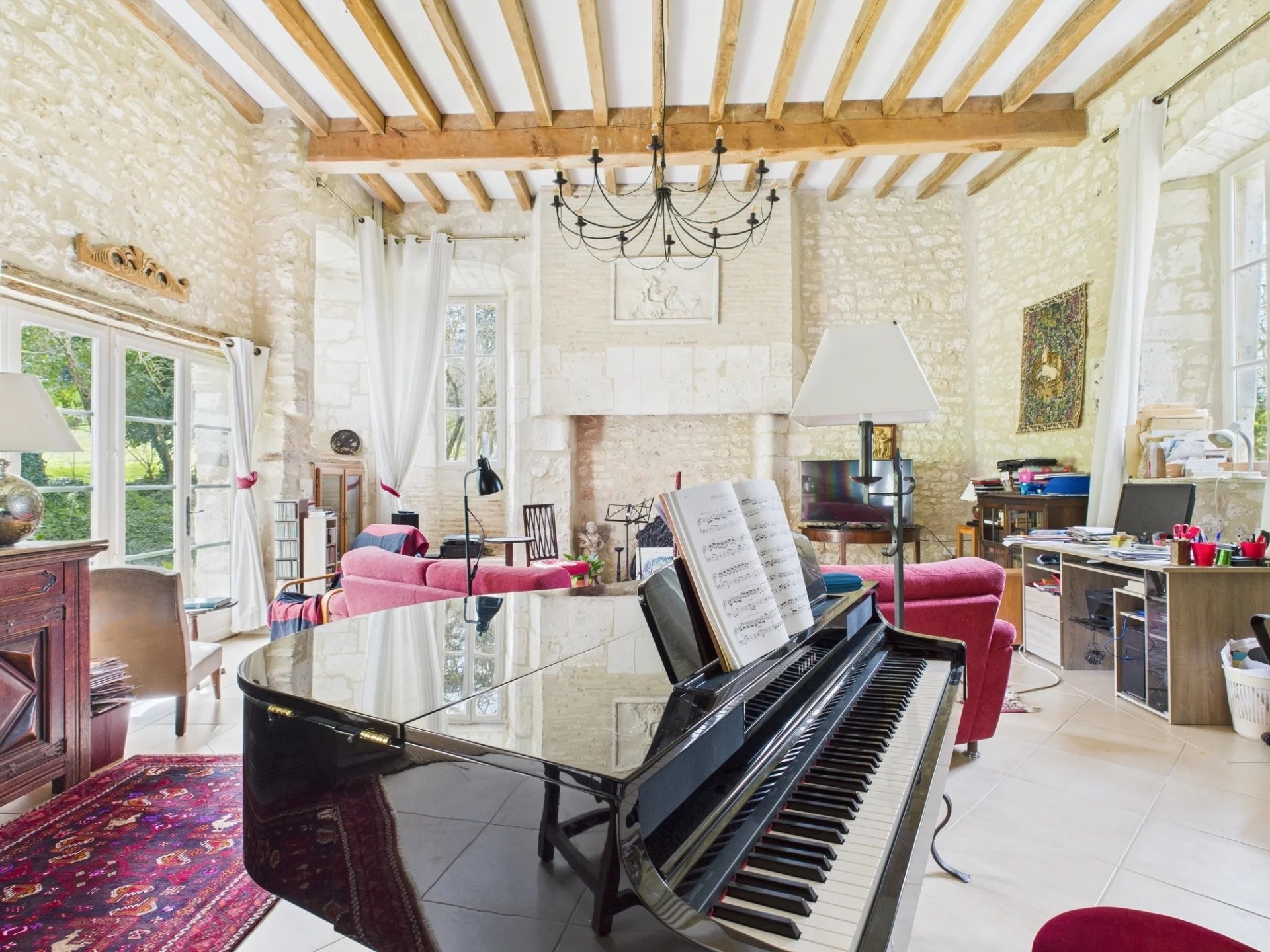 Beautifully renovated Stone House on the edge of a Village, Aquitaine – France – BVI79873