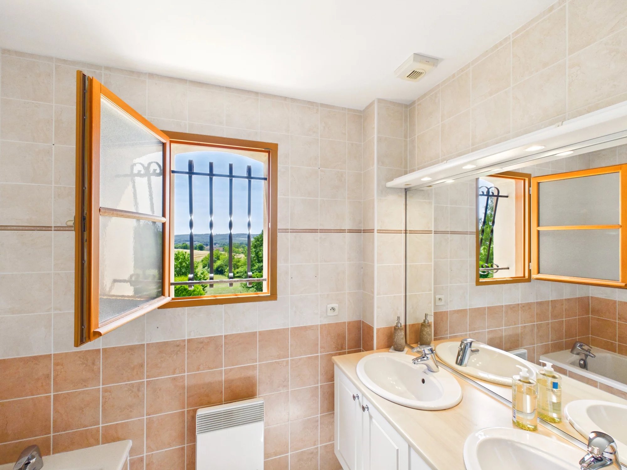 Contemporary Perigordine 5 bedroomed Villa, Aquitaine – France – BVI85609