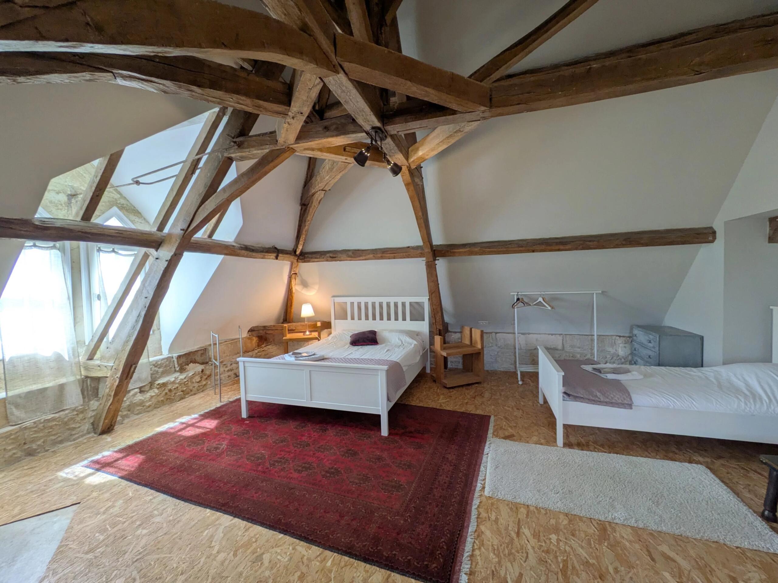 Magnificent 10 bed manor house with pool and 2 guest houses, Poitou-Charentes – France – BVI85855