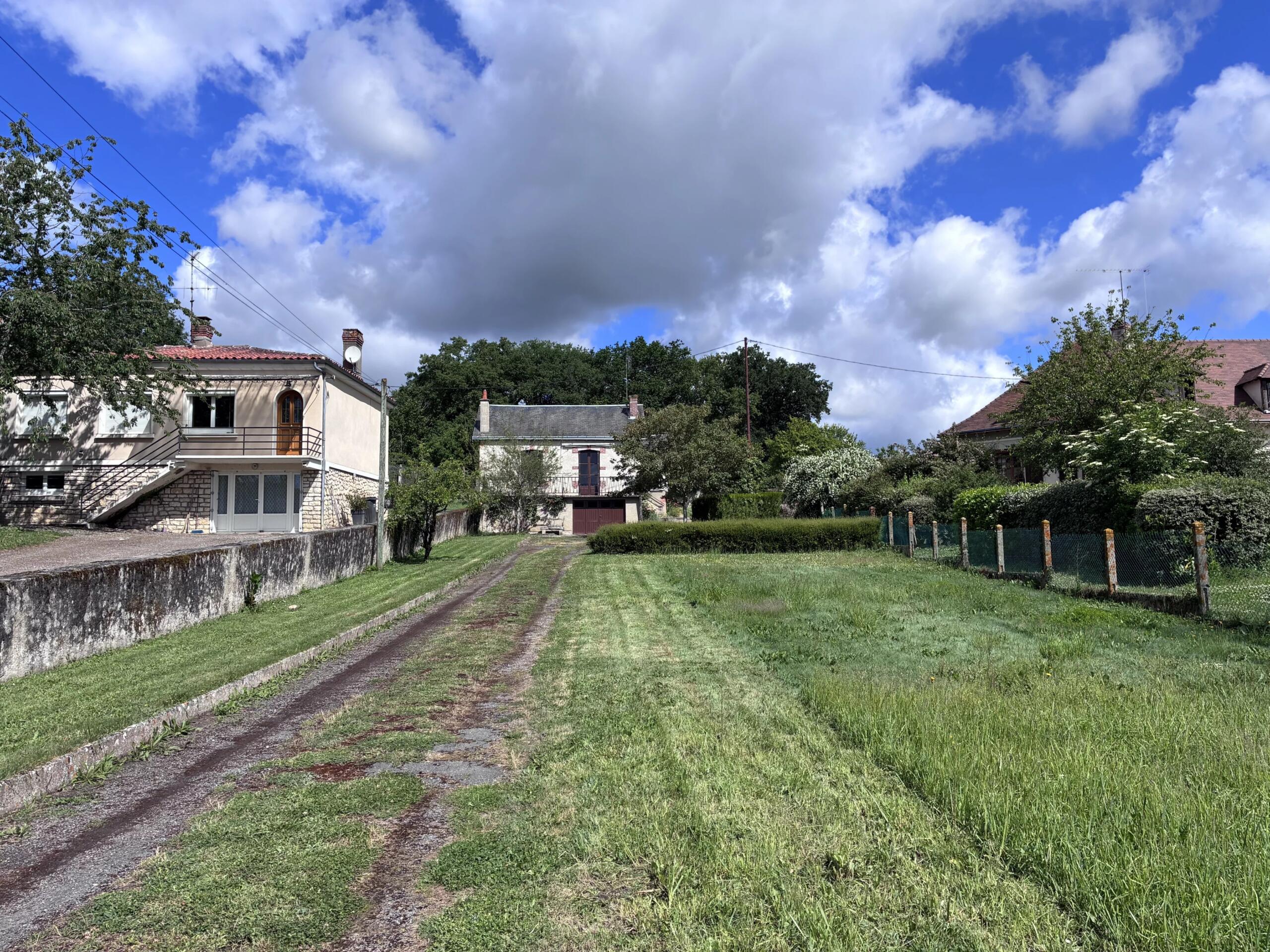 Small pretty village house, walking distance to village amenities, Poitou-Charentes – France – BVI85550
