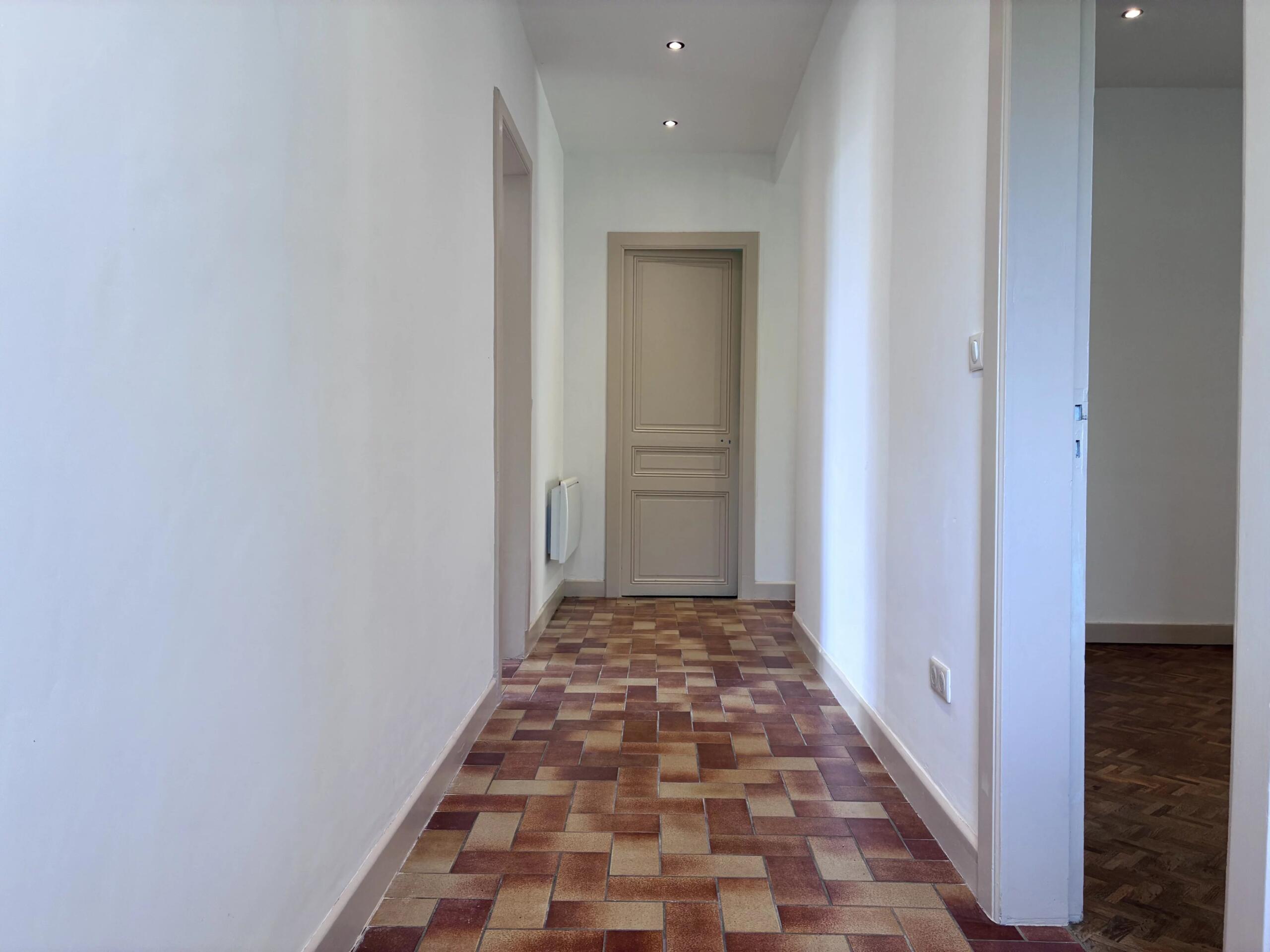 Small pretty village house, walking distance to village amenities, Poitou-Charentes – France – BVI85550
