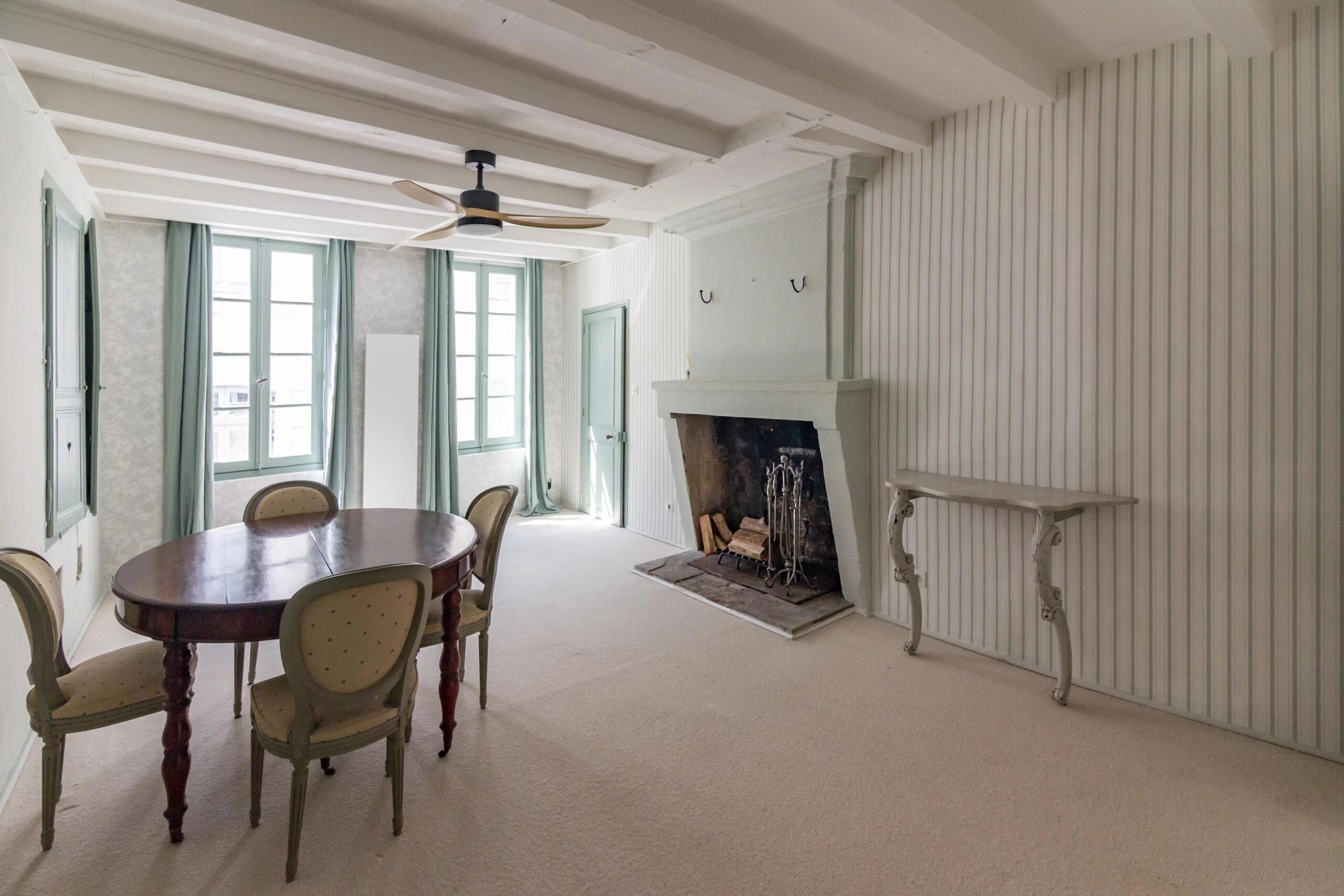 Attractive townhouse packed with character and with a roof terrace with river views, Poitou-Charentes – France – BVI85186