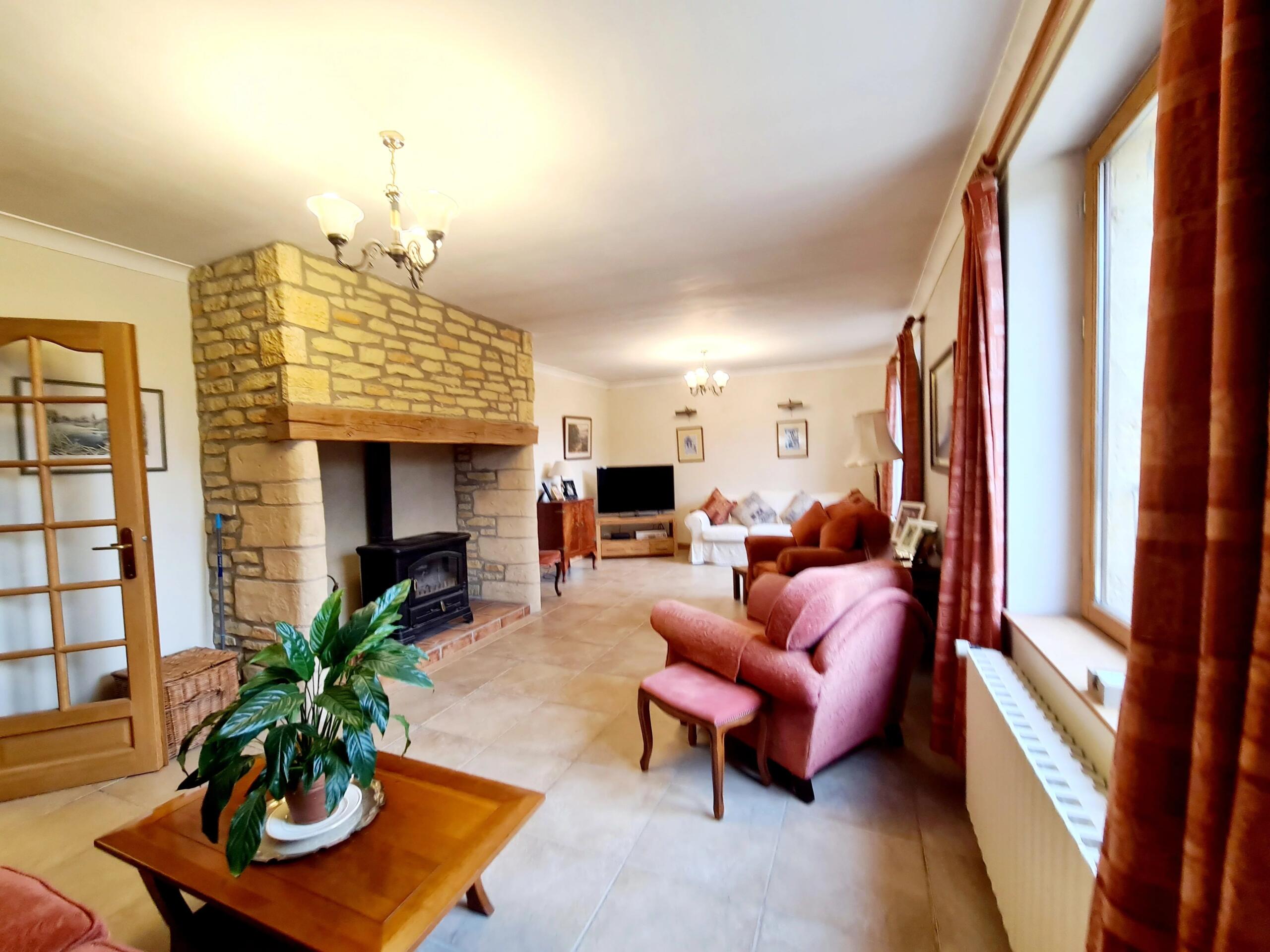 Charming house with 2 bedrooms, Pool and Land in Lamothe-Fénelon, Midi-Pyrénées – France – BVI70610