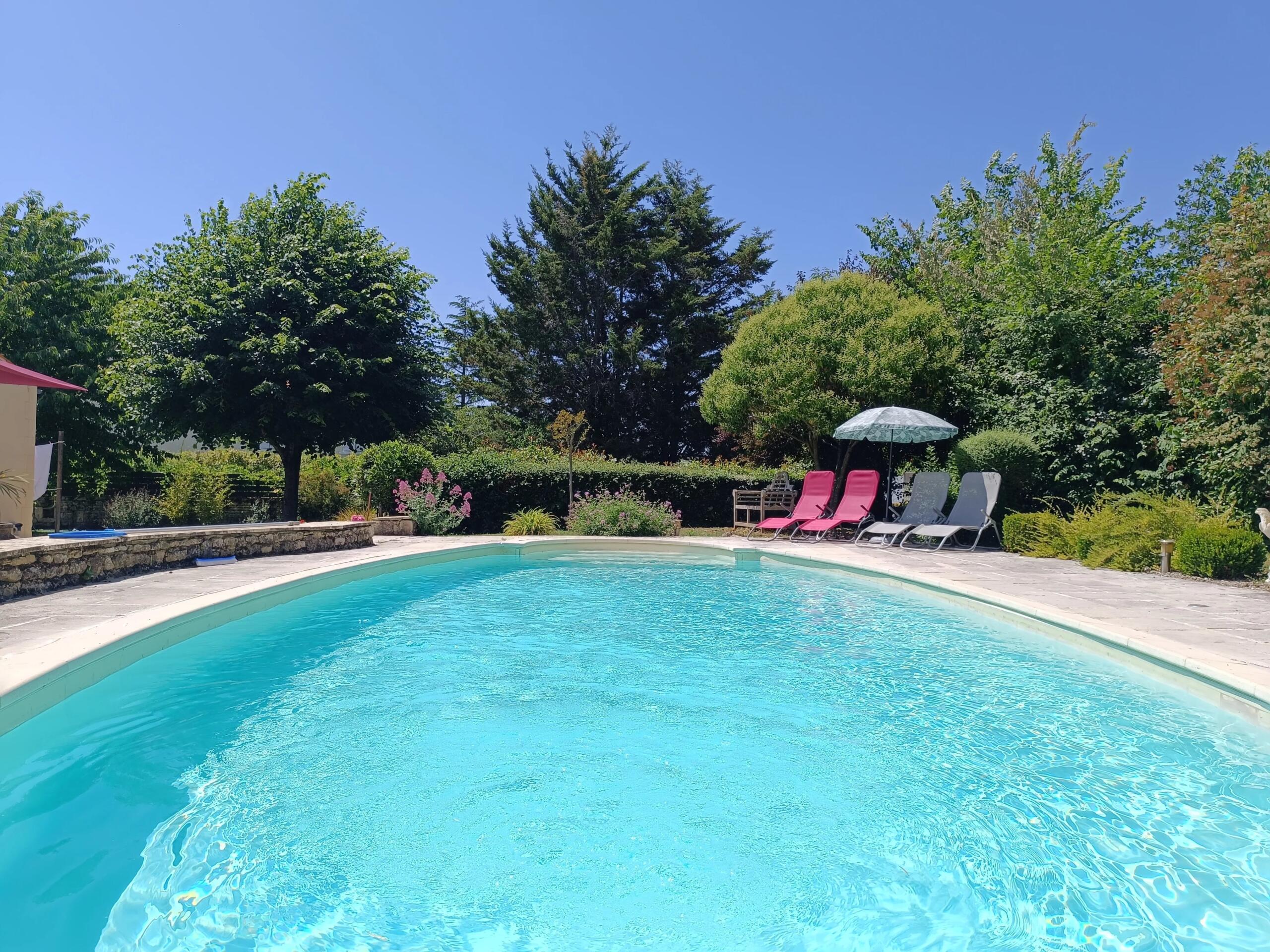 Viillage house wth pool and amenities within walking distance, Pays de la Loire – France – BVI85783