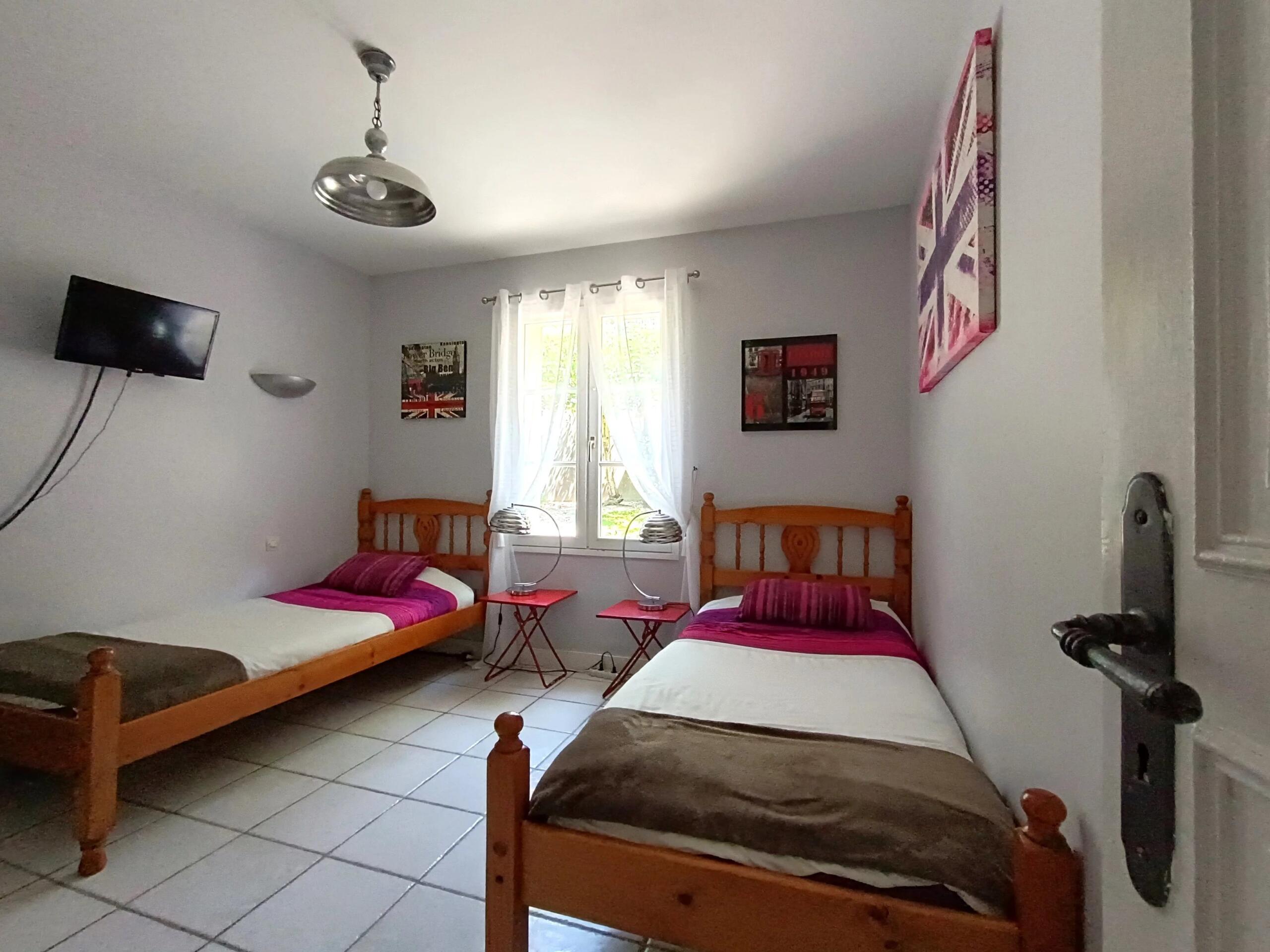 Viillage house wth pool and amenities within walking distance, Pays de la Loire – France – BVI85783