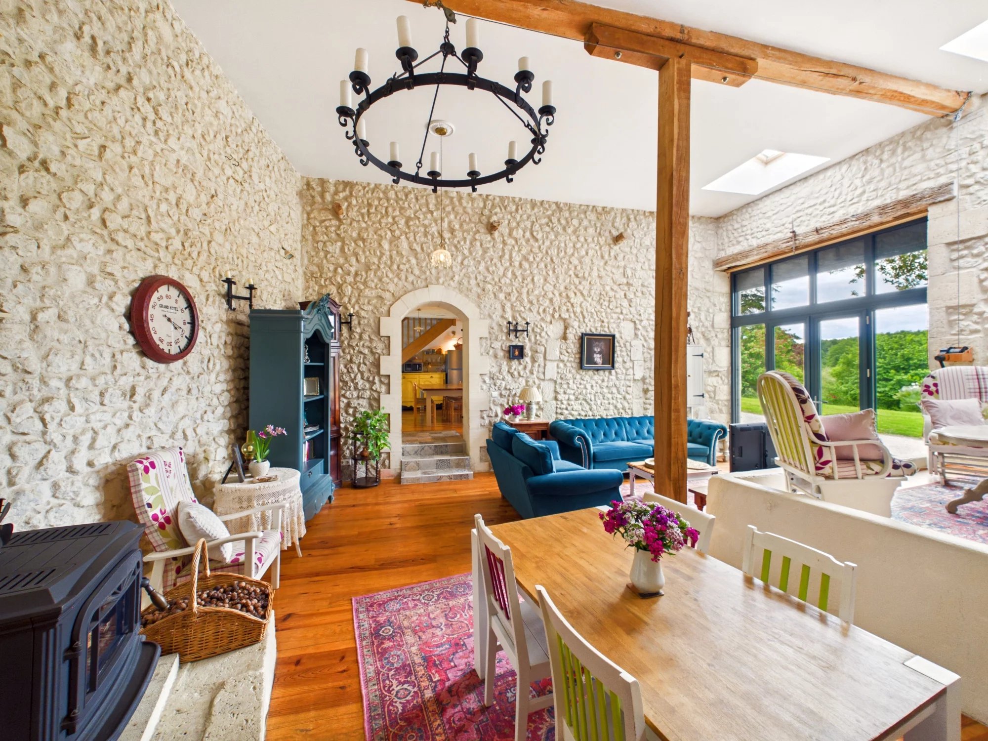 Beautiful ensemble of accommodation in spectacular setting, Poitou-Charentes – France – BVI85383