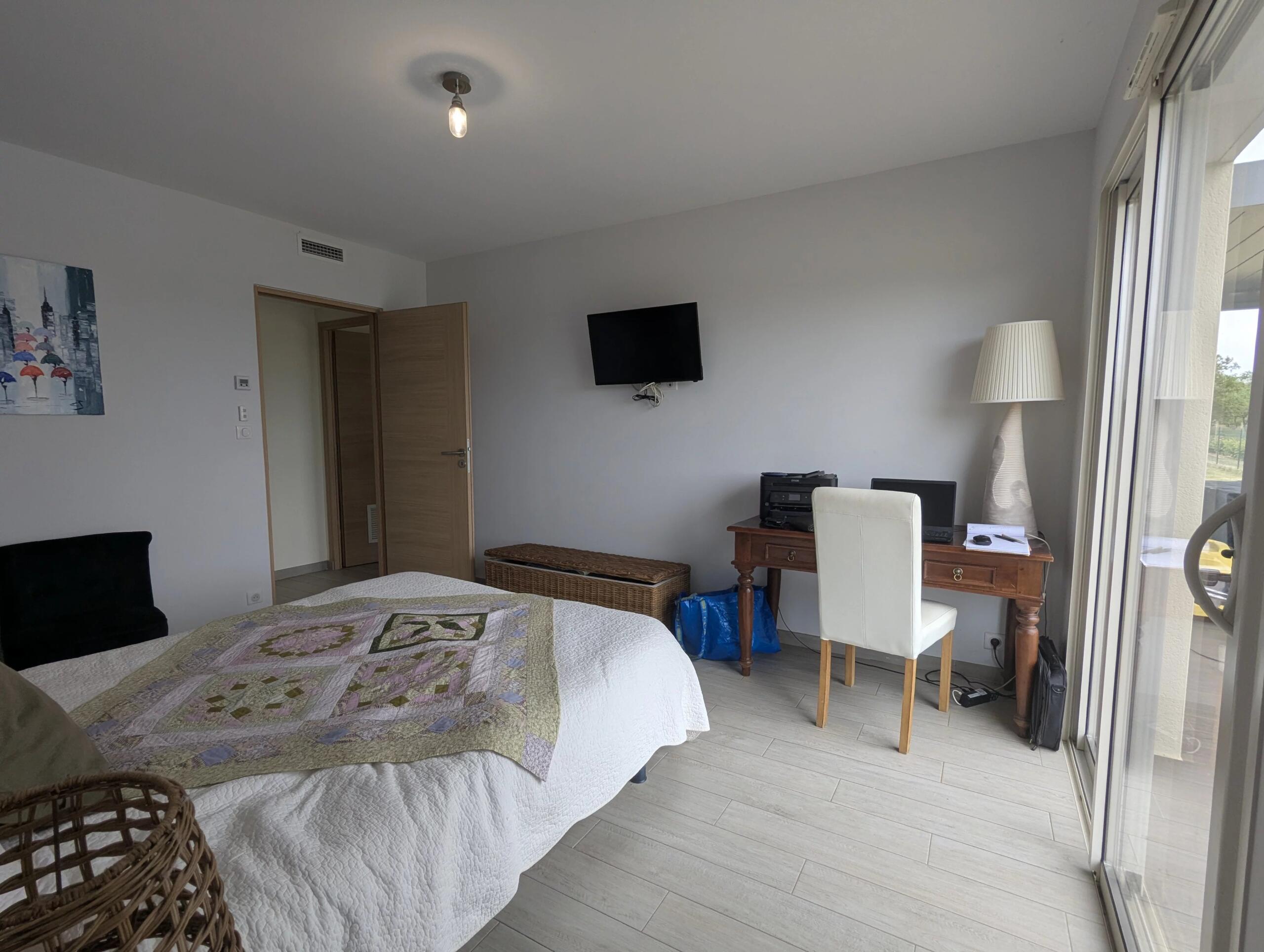 Contemporary 4-bedroom property with pool and exceptional energy efficiency, walking distance of Salignac-Eyvigues, Aquitaine – France – BVI85397