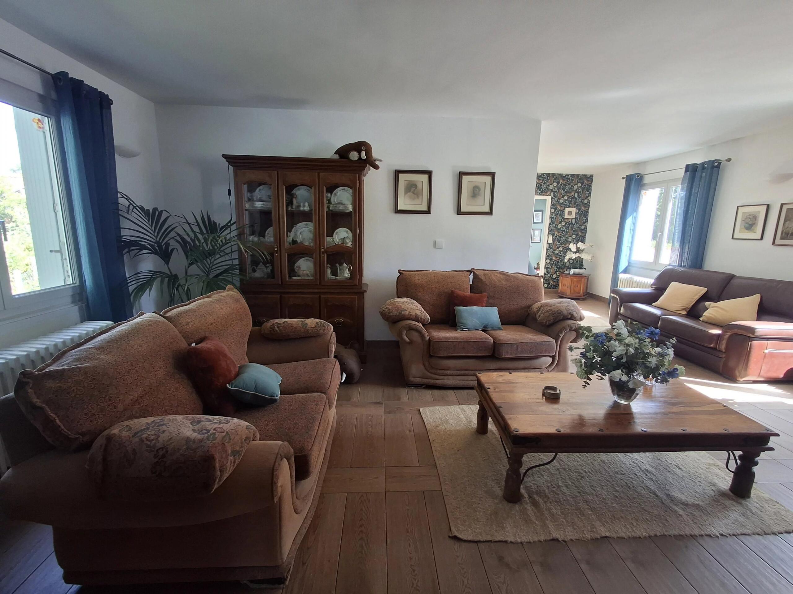 Beautifully presented single-storey home with large, pretty garden, Limousin – France – BVI85460