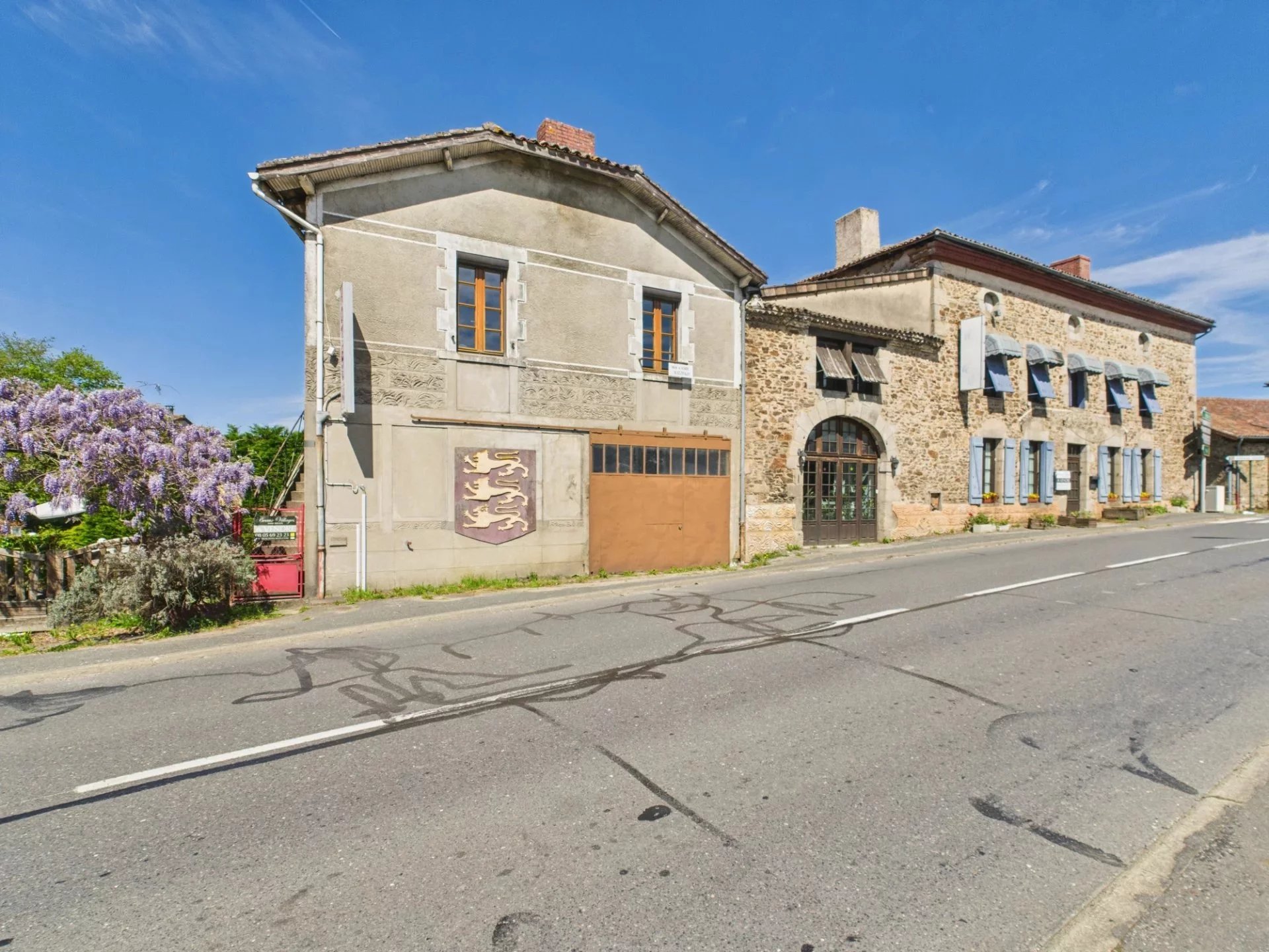 Charming, renovated apartment on the route of Richard the Lionheart, Limousin – France – BVI80397