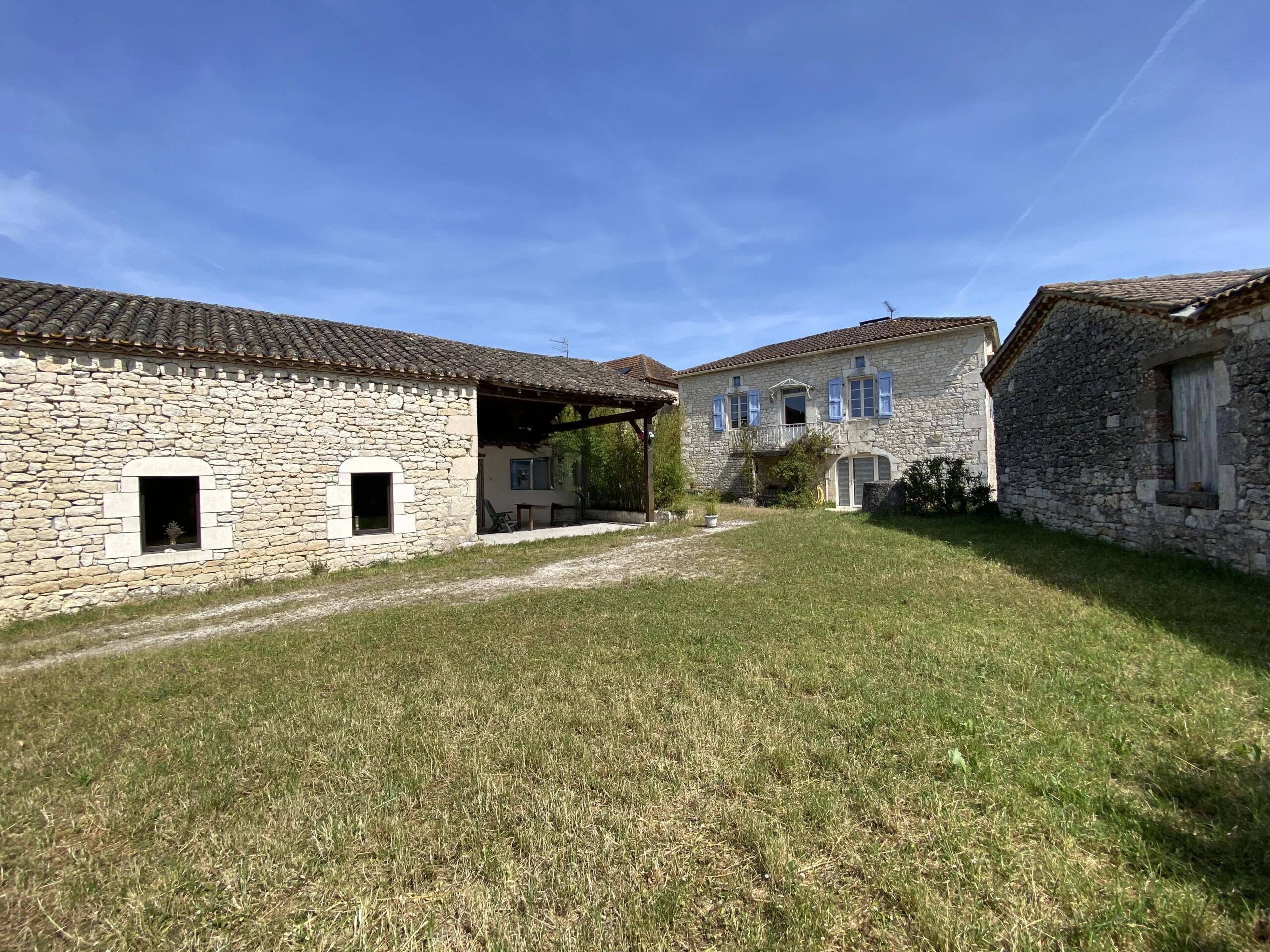 Authentic Quercy Stone Farmhouse Ensemble  – Porte-du-Quercy, Midi-Pyrénées – France – BVI85797
