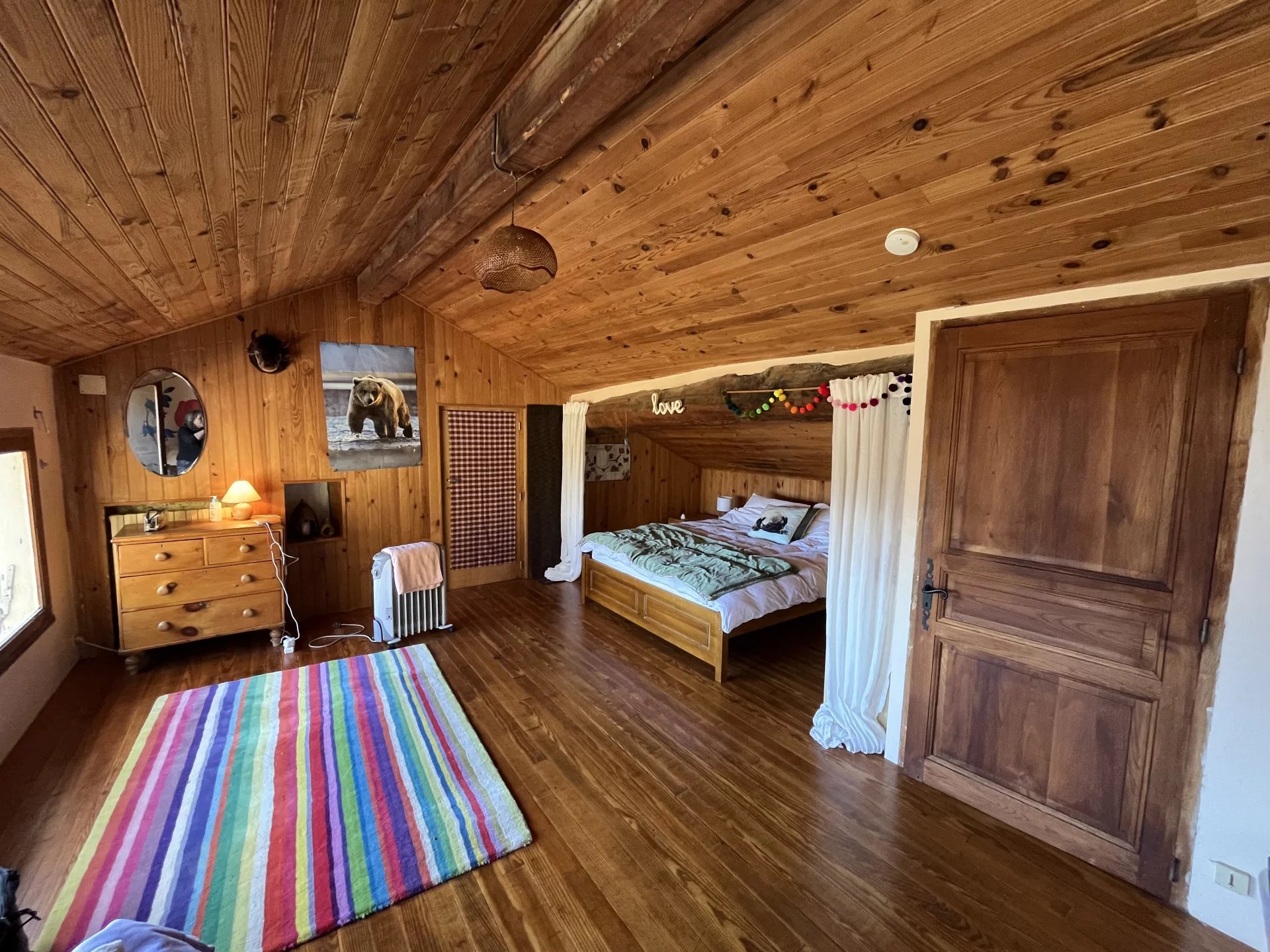 Substantial Charming Farmhouse Retreat with Panoramic Valley Views, Midi-Pyrénées – France – BVI83455