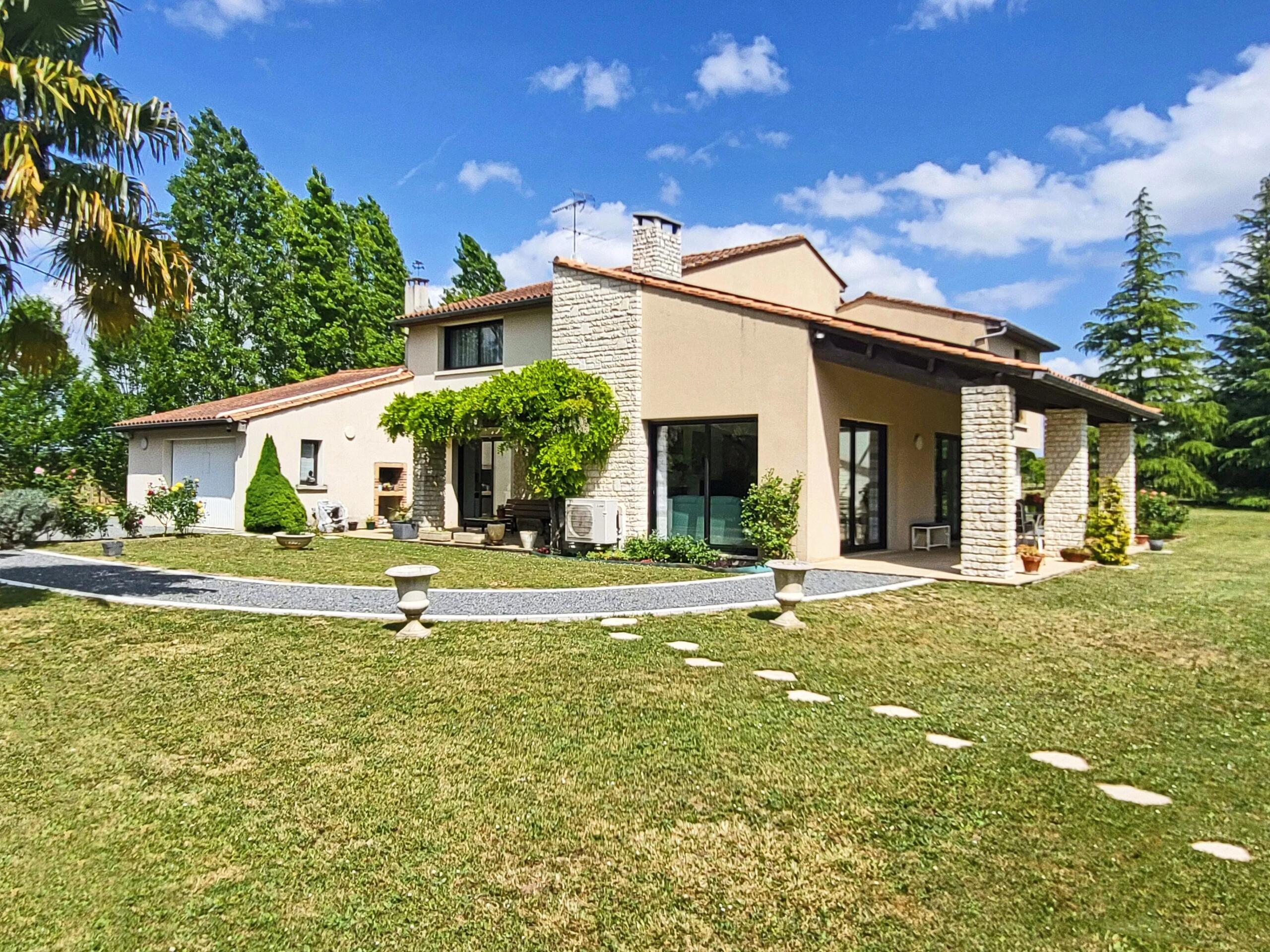 Stylish, Modern, 4-Bedroom Family Home In  Magnificent Gardens, Close To Jarnac, Poitou-Charentes – France – BVI85246