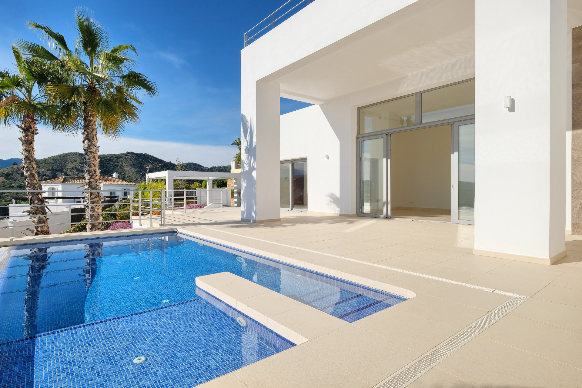 4 bedroom Villa in Benahavis, Malaga, Spain – 428-04841D