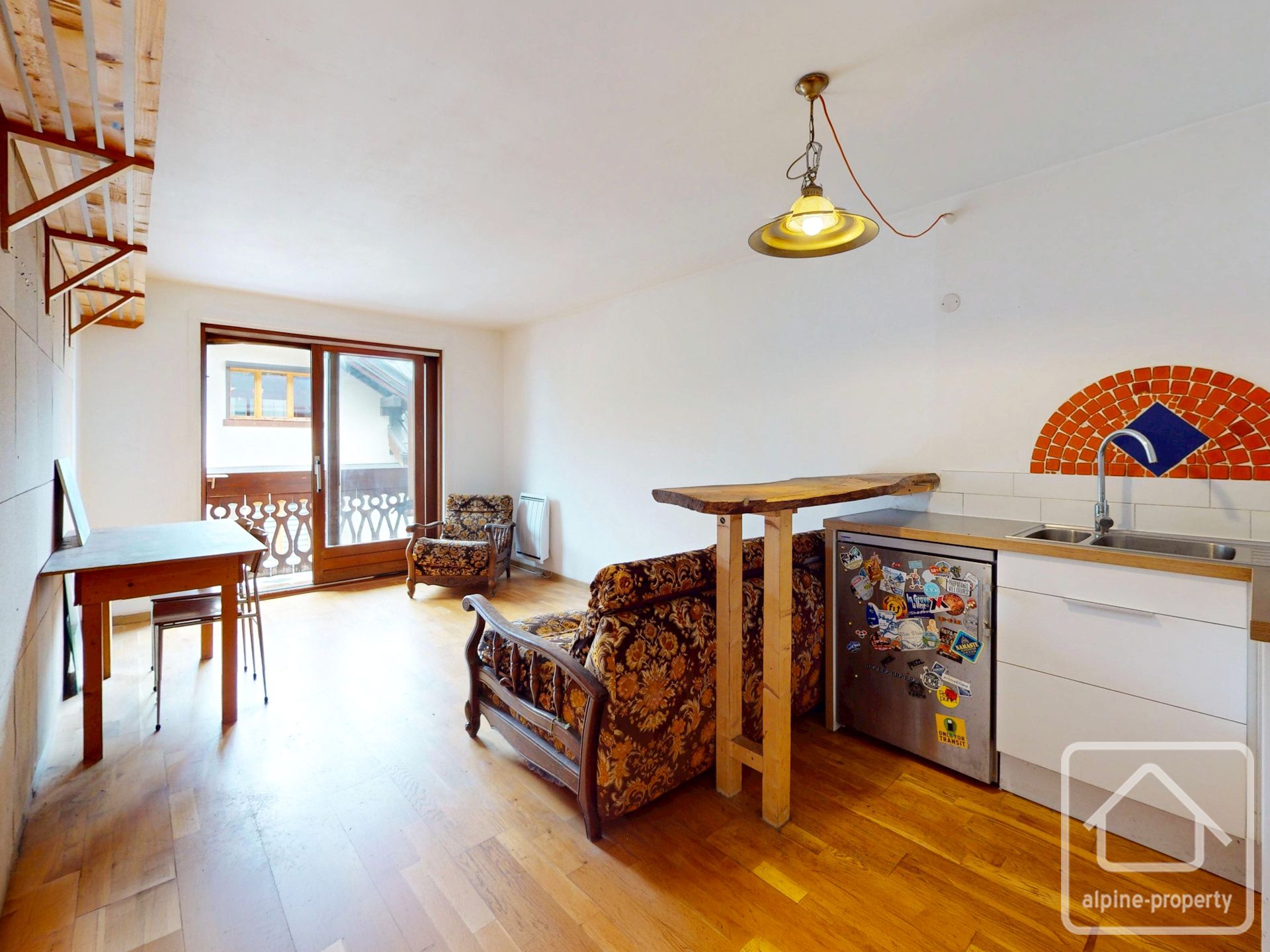 One Bedroom Apartment With Balcony And Views Of The Aiguille Verte, Walking Distance To Grands Montets Ski Lift. – AIGUILLETTEARG