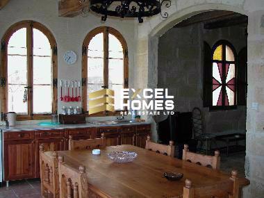 4 bedroom Farmhouse in Xaghra, Malta – 68445