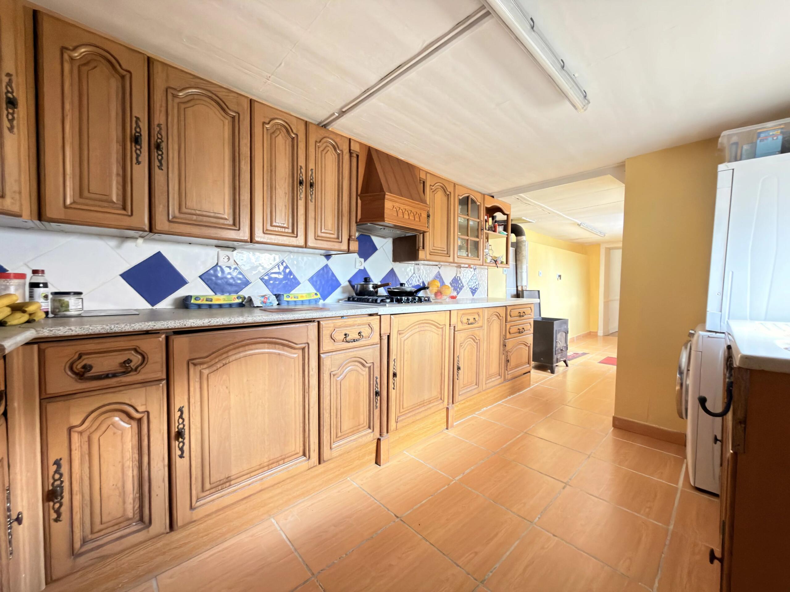 Character property with outbuildings and great potential, between Matha and Aigre, Poitou-Charentes – France – BVI85291