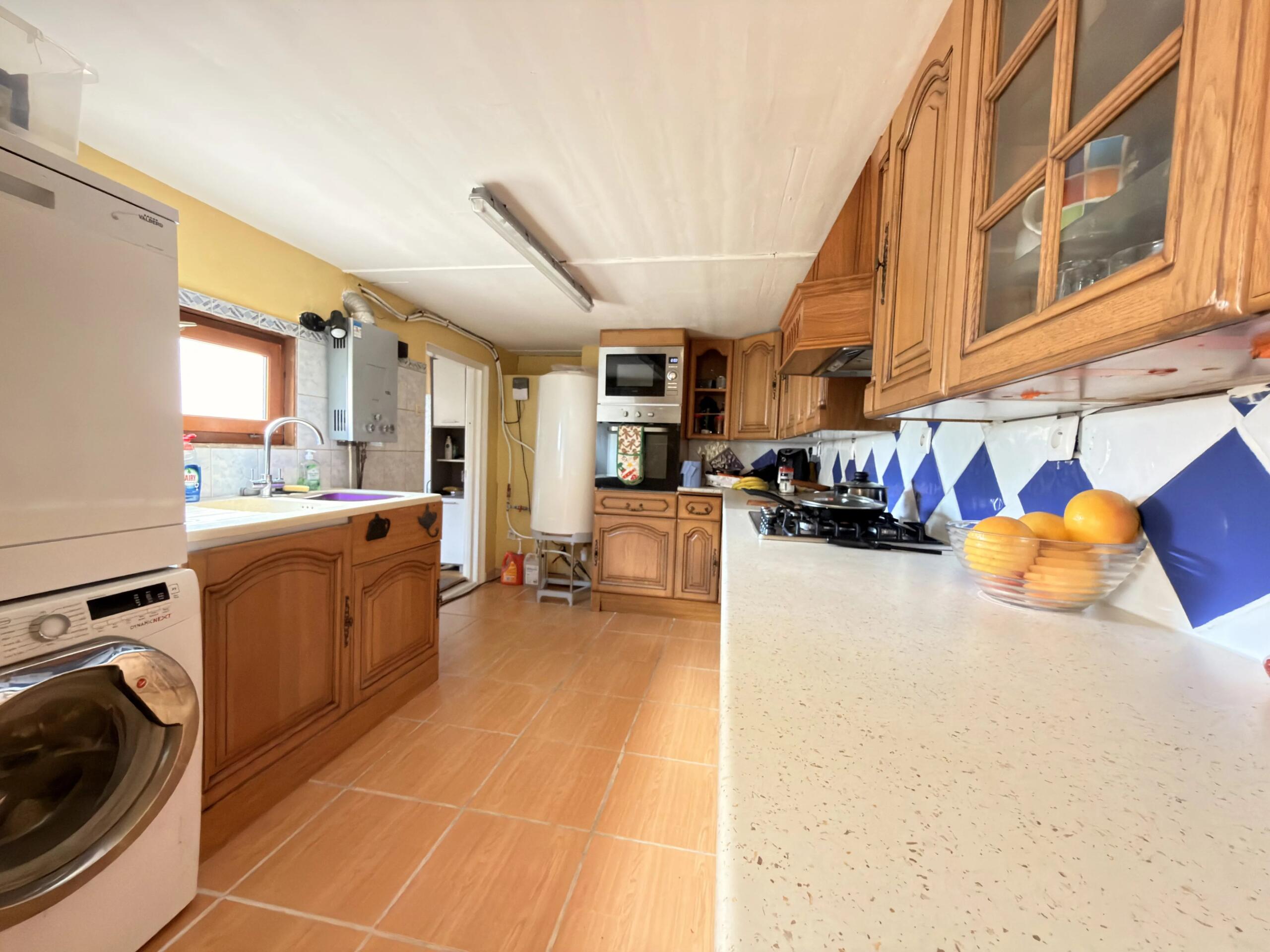 Character property with outbuildings and great potential, between Matha and Aigre, Poitou-Charentes – France – BVI85291