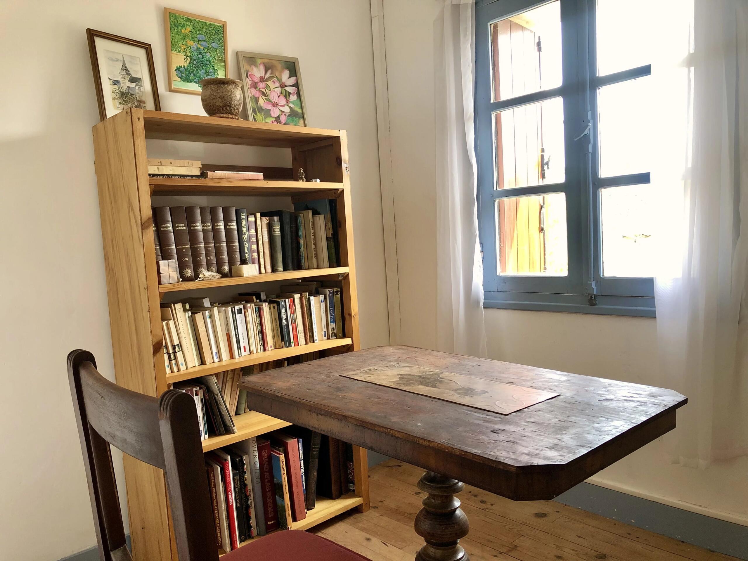 Country House  in  a Serene Location, Poitou-Charentes – France – BVI84074