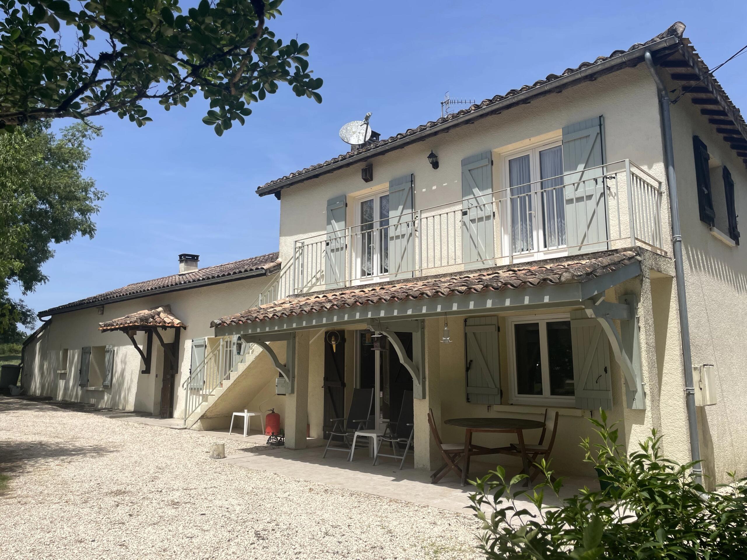 House in a quiet location with a Studio, Aquitaine – France – BVI85878