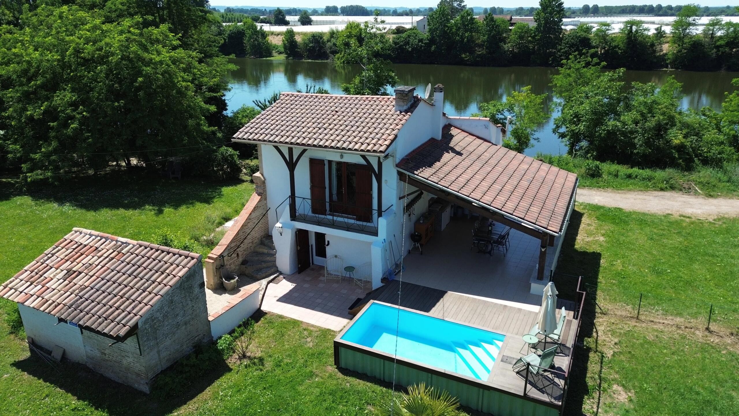 Riverside cottage direct access to the Lot, Aquitaine – France – BVI85867