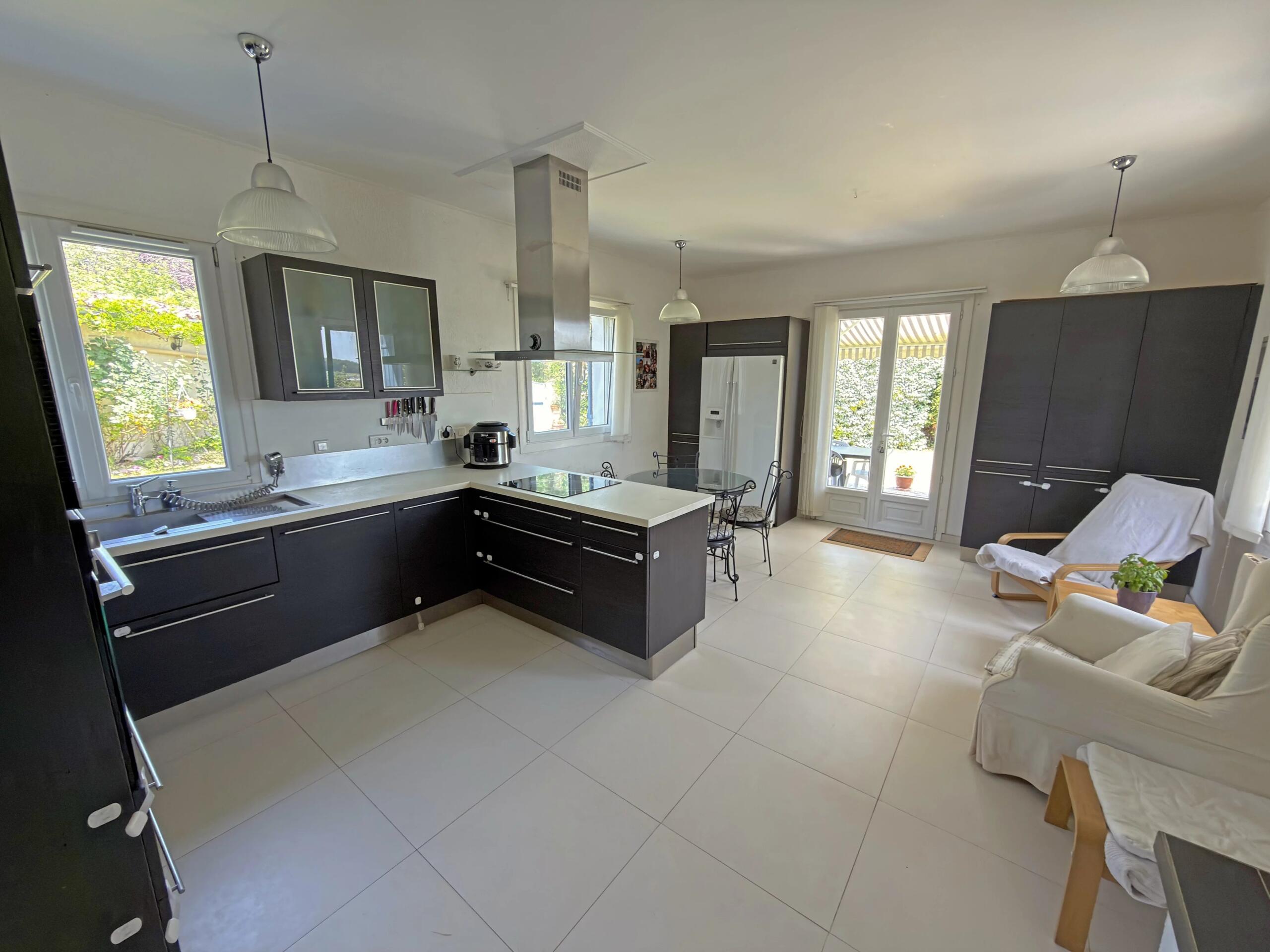 Charming Property with main house, 2 guest houses, barn and swimming pool!, Aquitaine – France – BVI79939