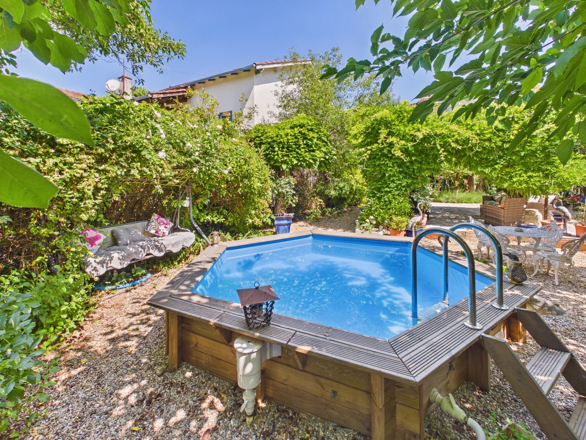 Sector Tarn-et-Garonne. Well appointed village house with good sized rooms and attractive garden, Midi-Pyrénées – France – BVI73481