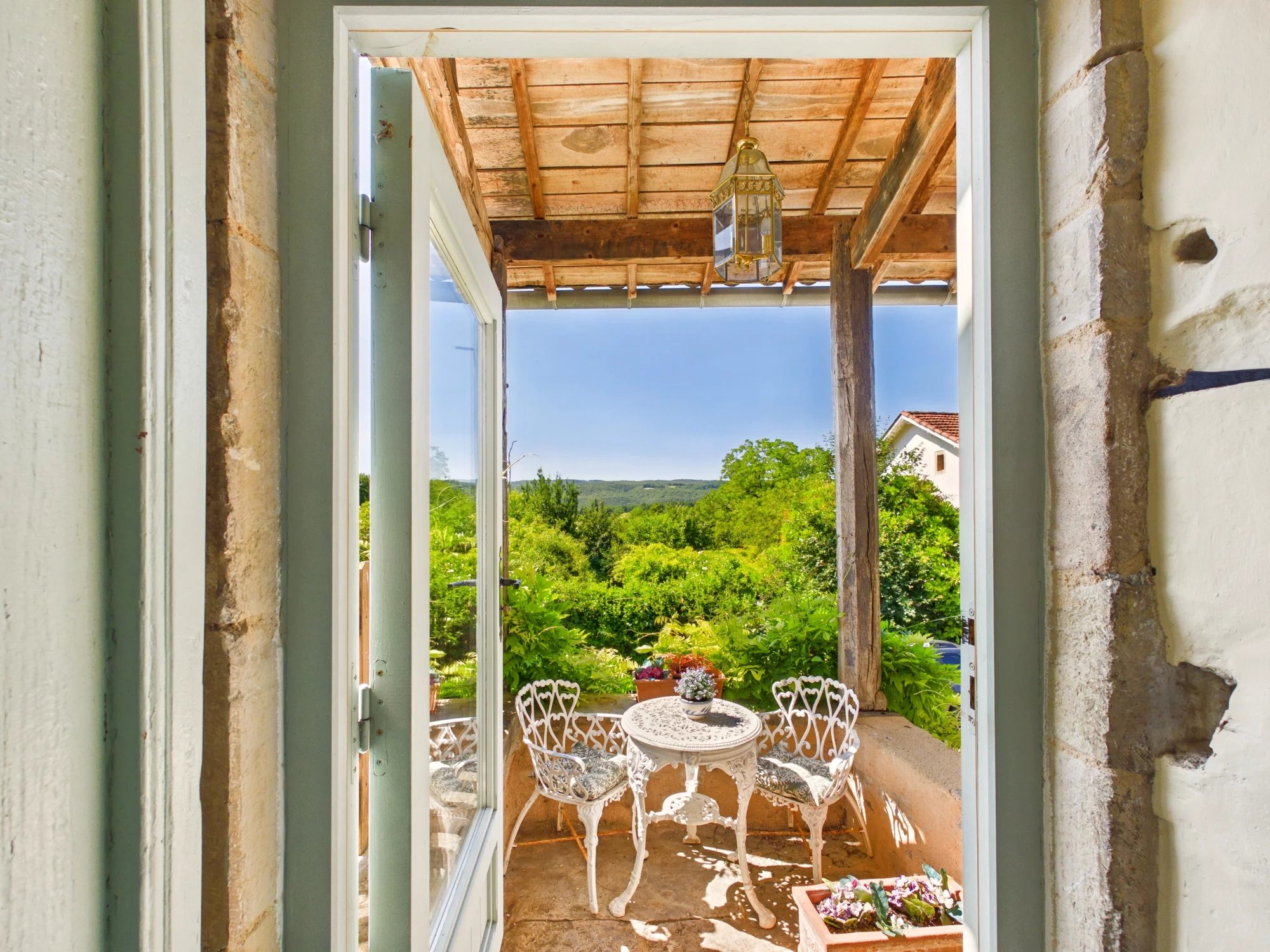 Sector Tarn-et-Garonne. Well appointed village house with good sized rooms and attractive garden, Midi-Pyrénées – France – BVI73481